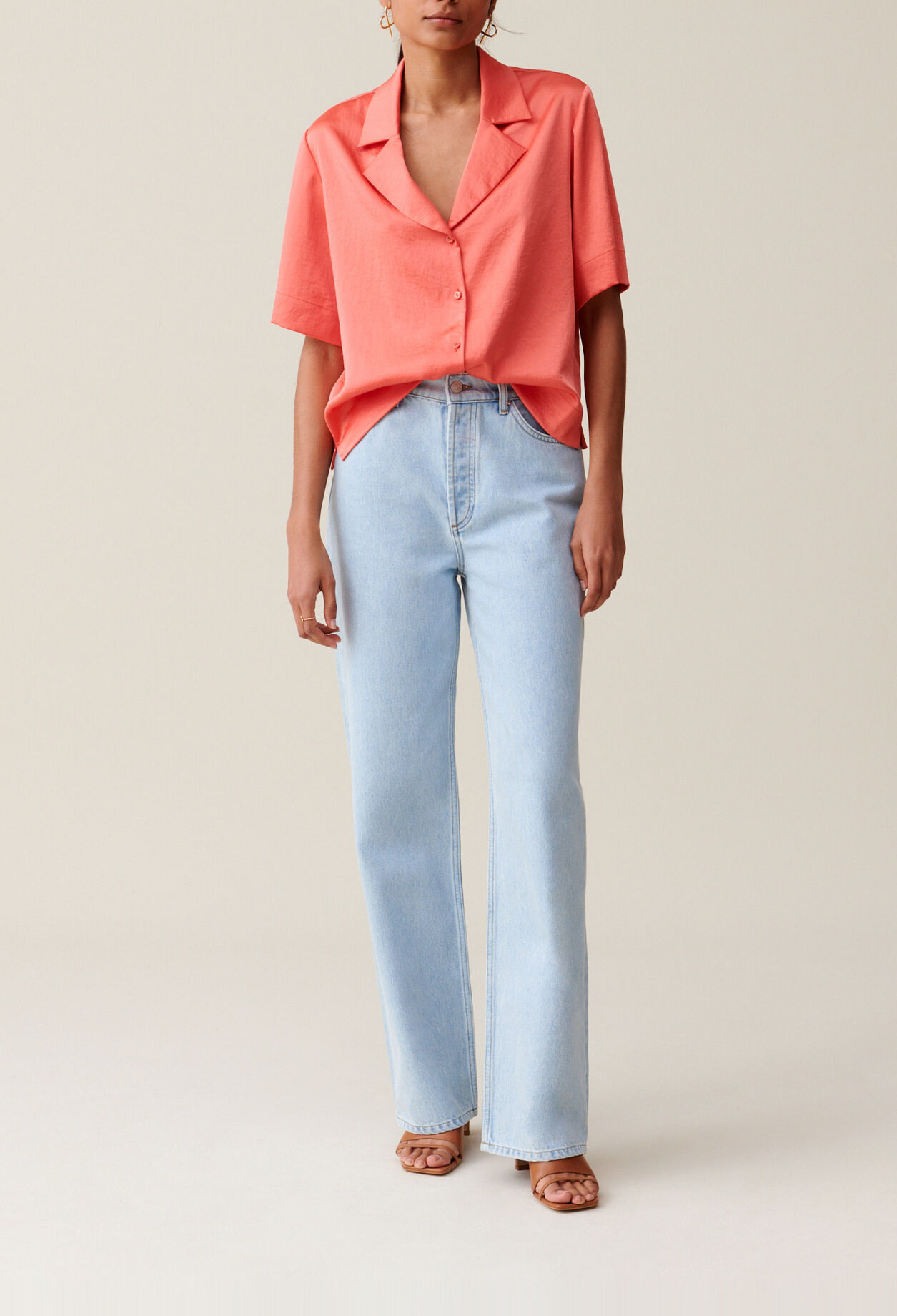 Chemise  fluide satin&eacute;e
