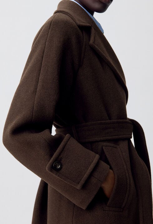 Manteau long ceinturé