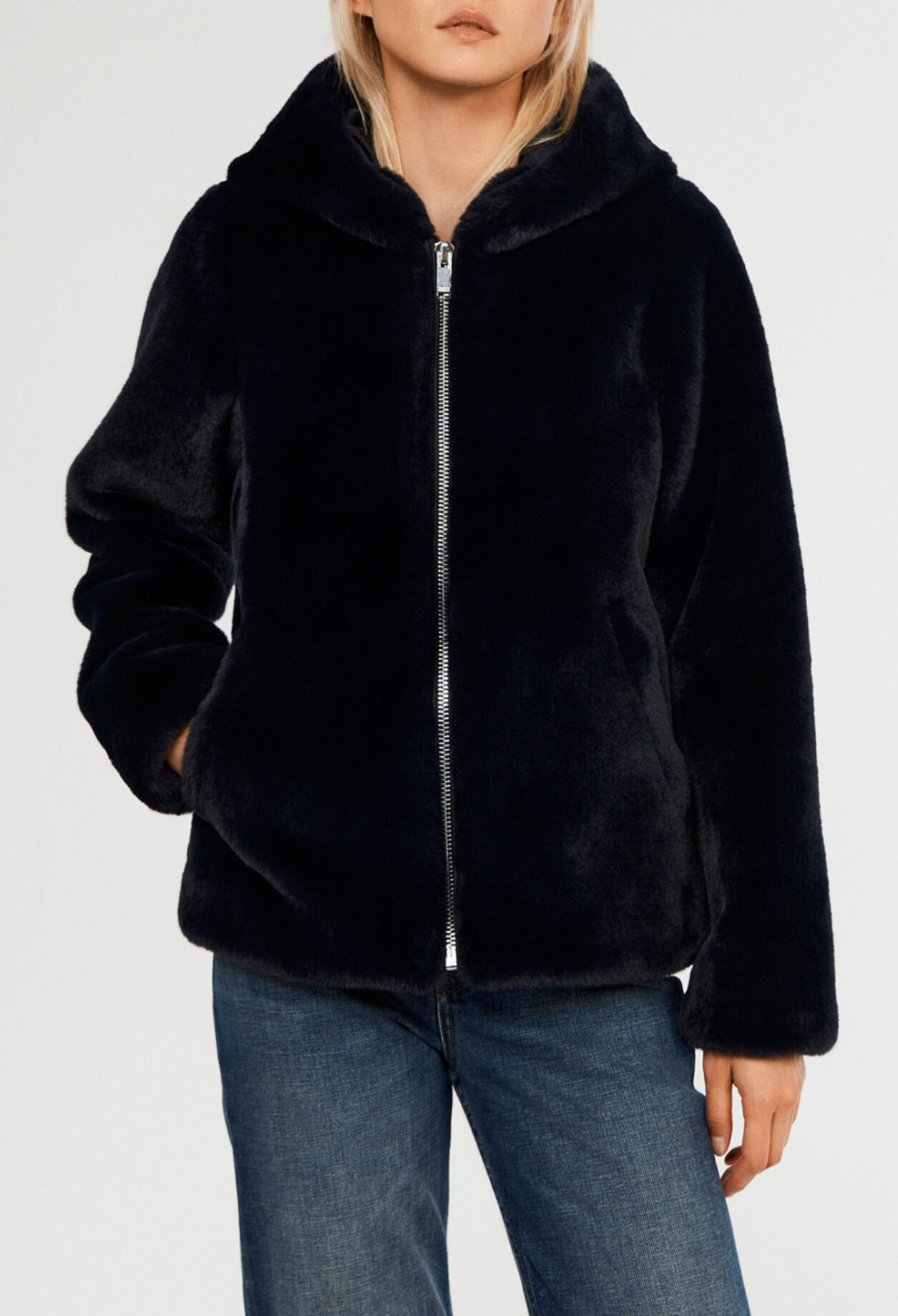 Veste à capuche