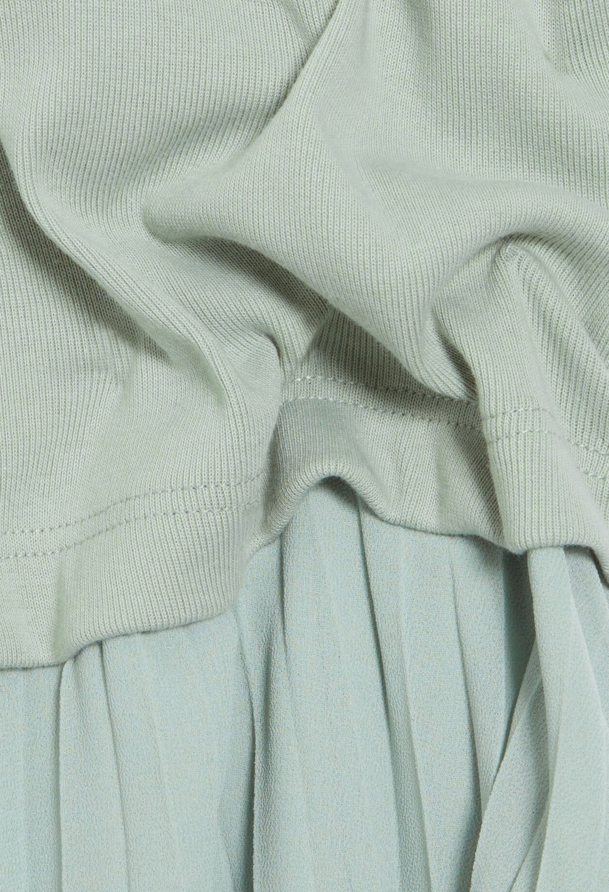 Robe courte plissée amande