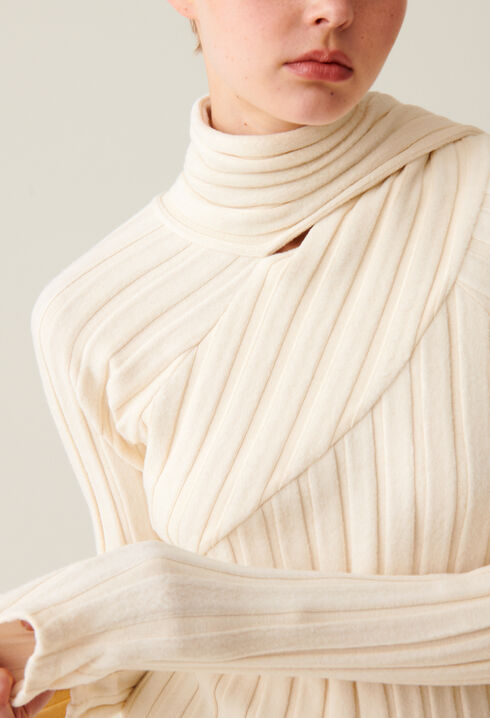 Robe longue maille écharpe à nouer