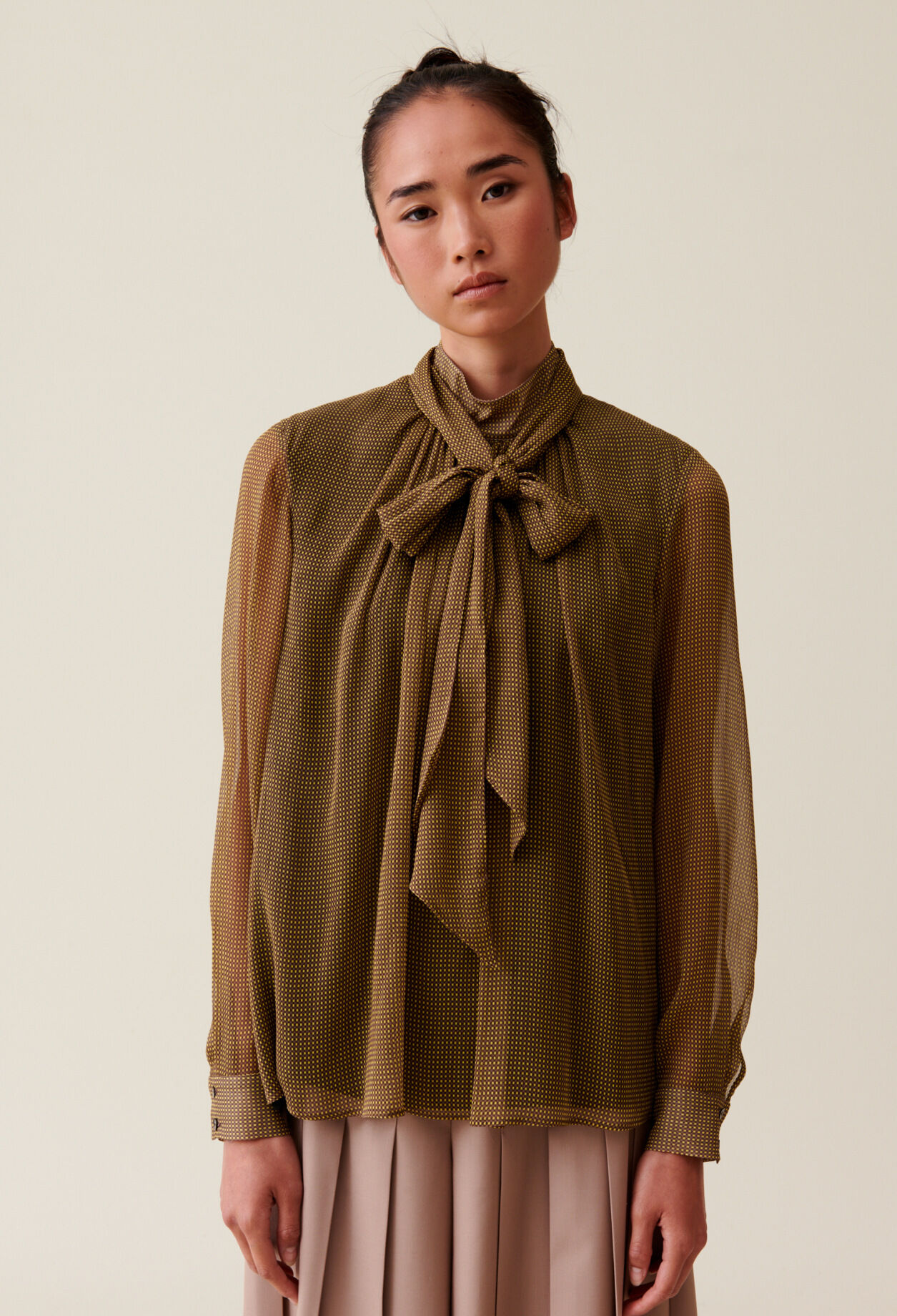Blouse lavallière carreaux fluide