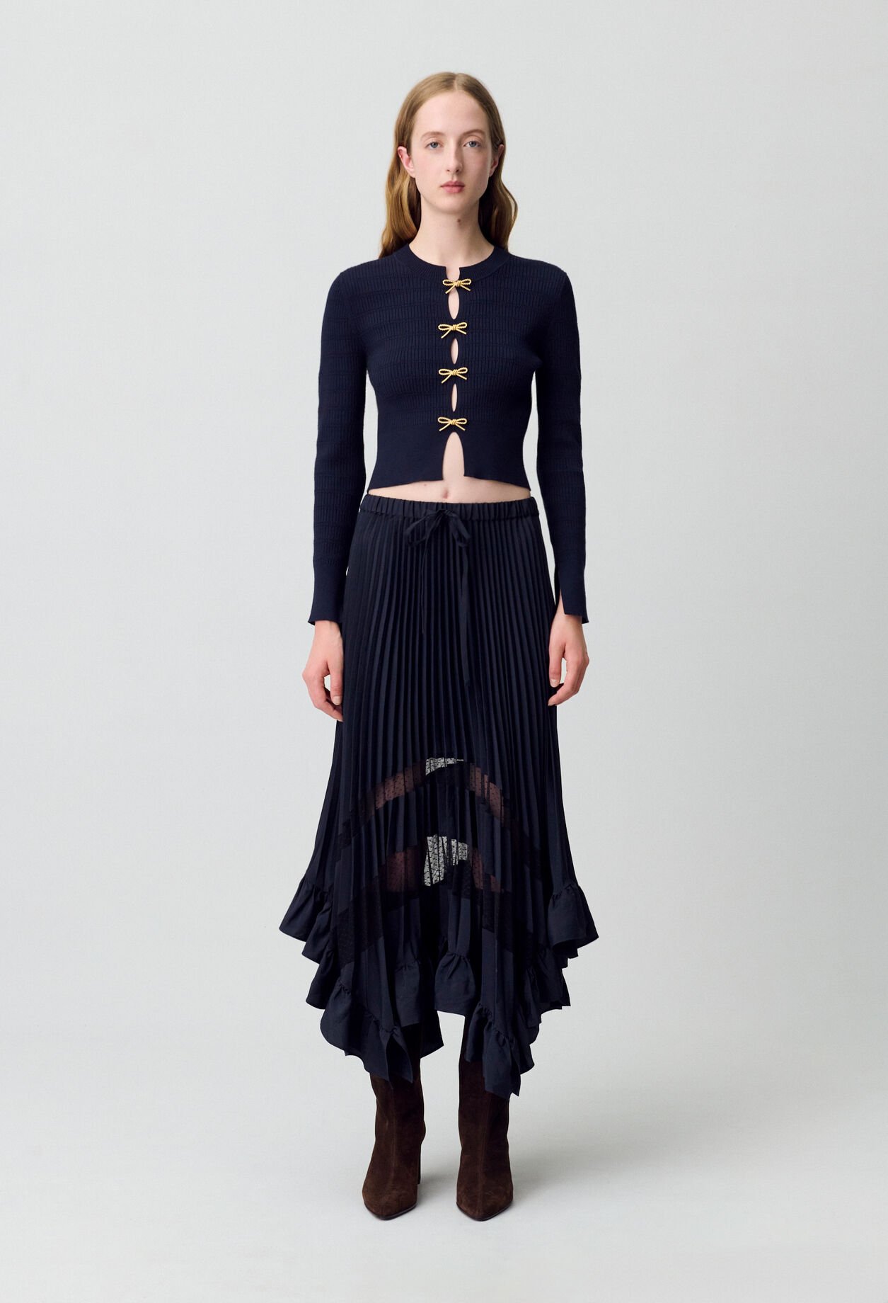 Jupe midi plissée et asymétrique