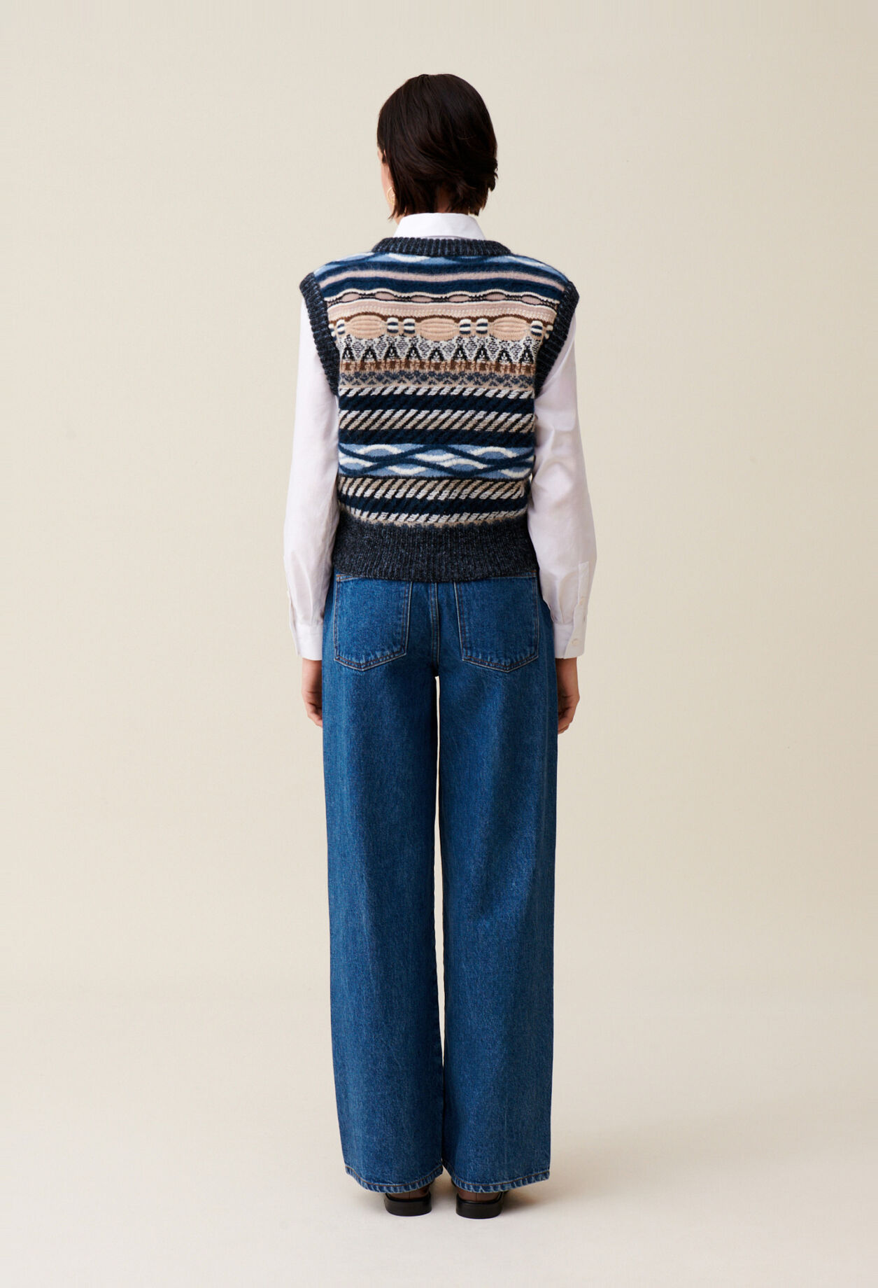 Pull sans manches rayures &agrave; motifs