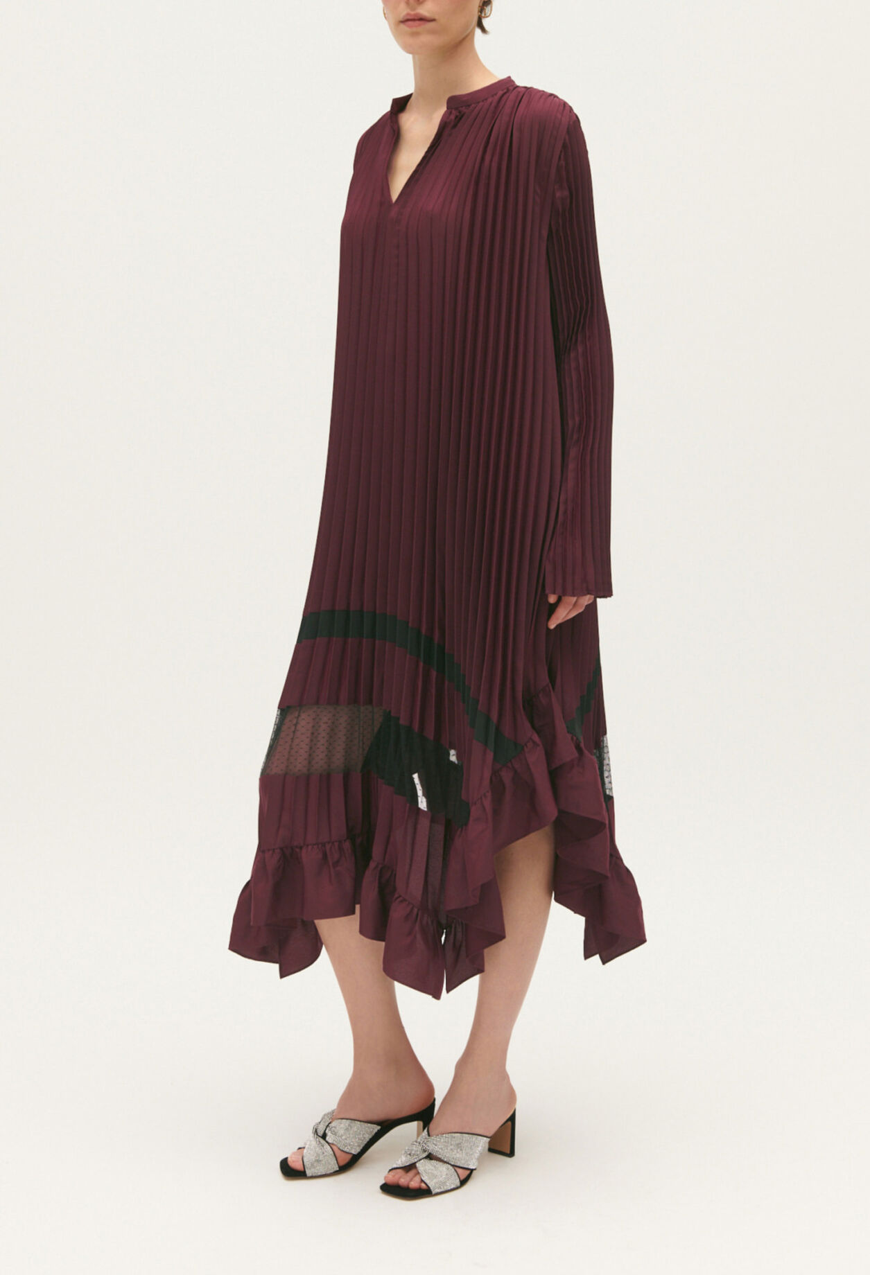 Robe mi-longue plissée