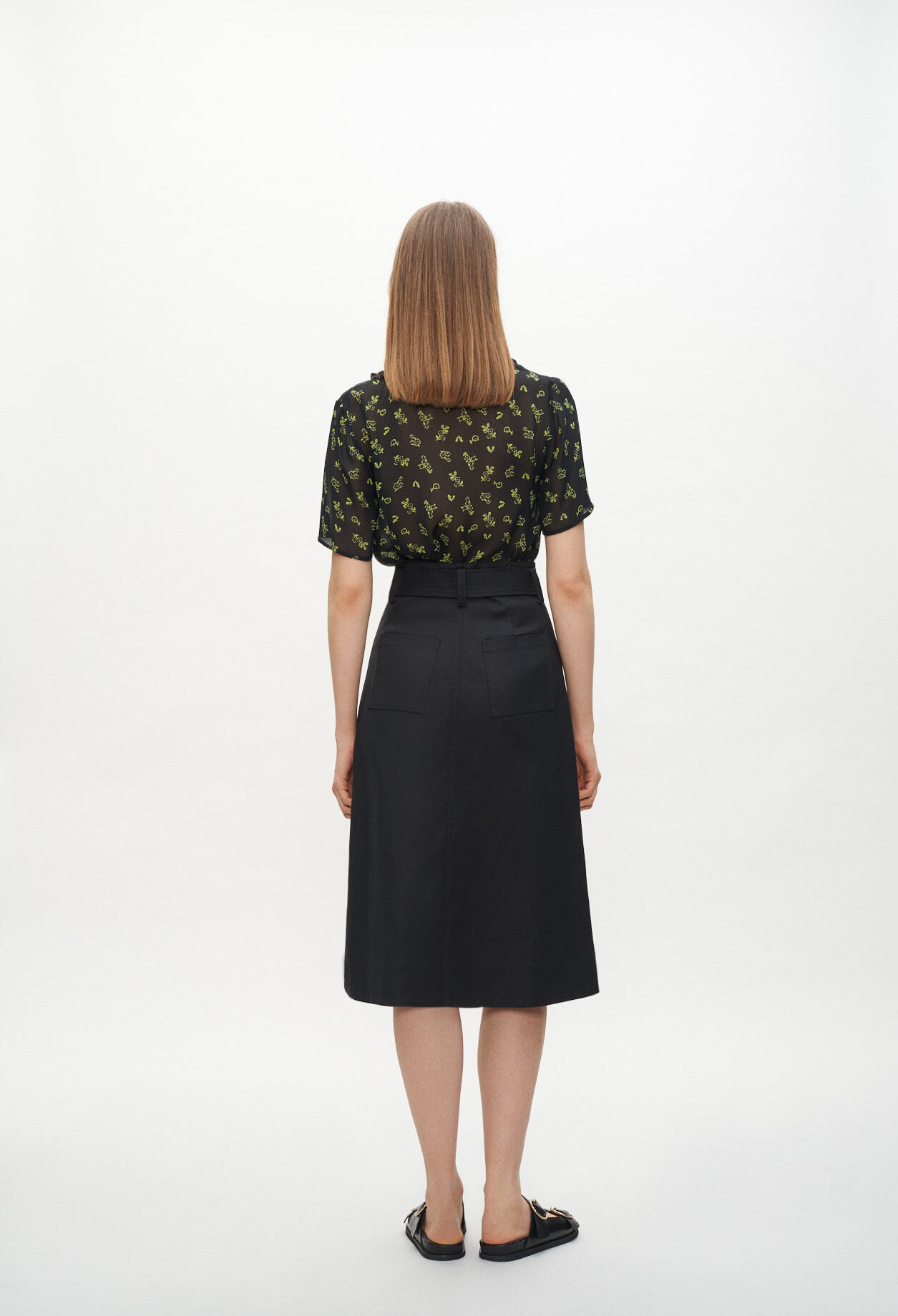 Jupe midi boutonnée à nouer