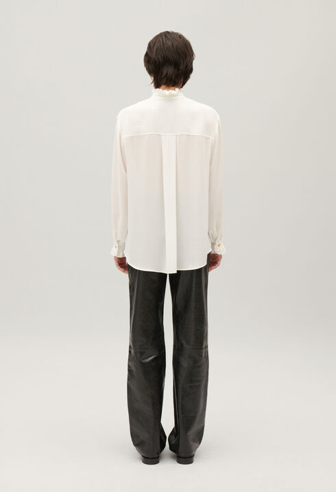Chemise blanche col montant ondul&eacute; 