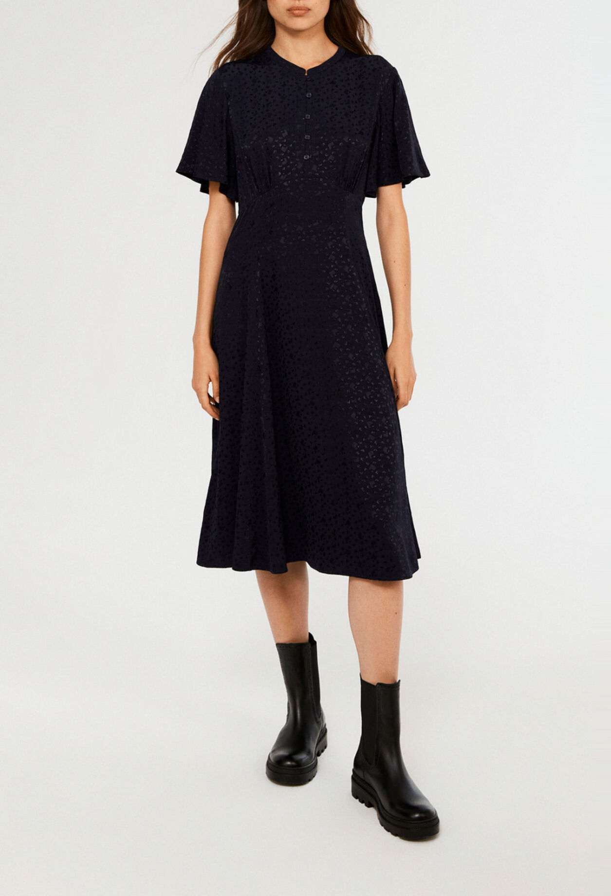 Robe mi-longue