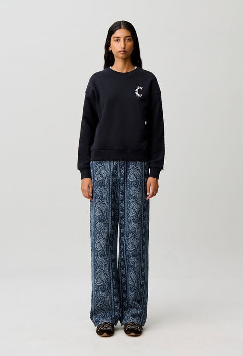 Sweatshirt coton organique broderie C