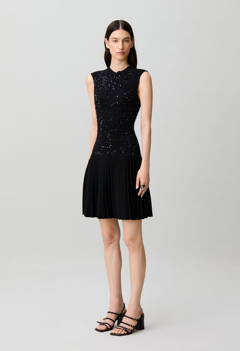 Robe courte ajust&eacute;e maille sequins