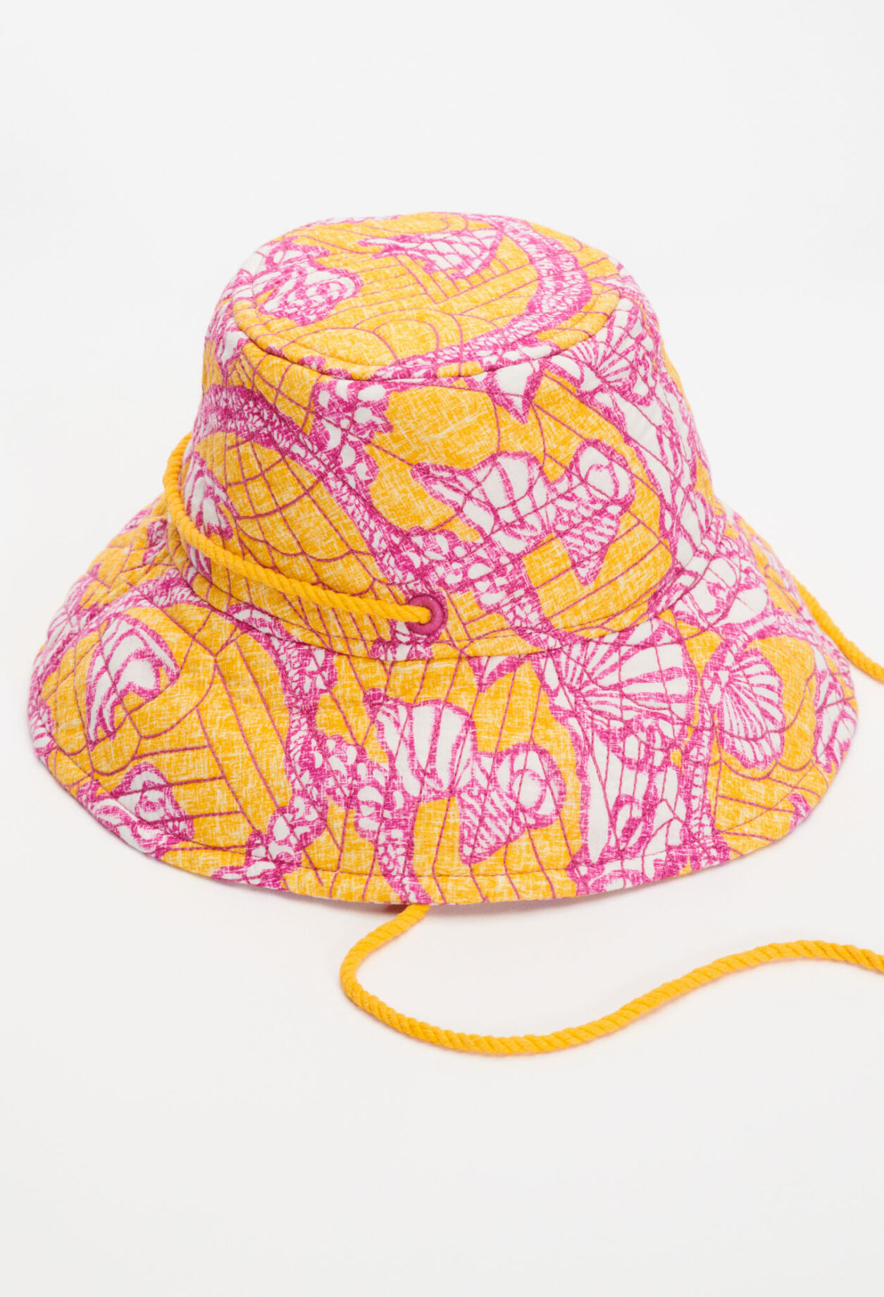 Bob à motifs