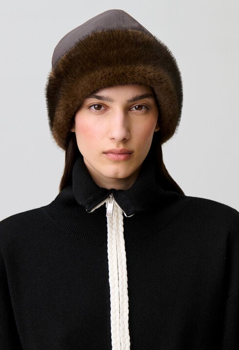 Chapeau nylon r&eacute;versible fausse fourrure