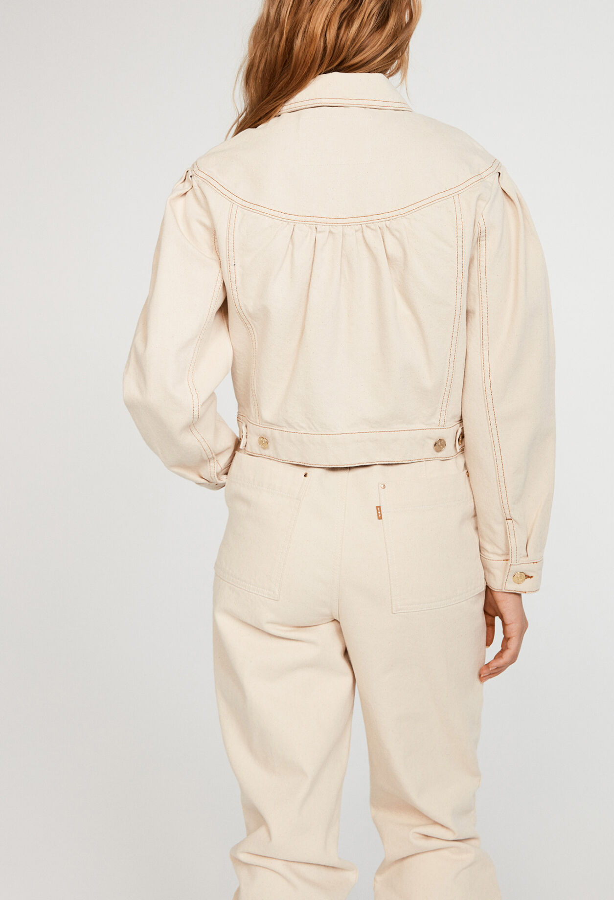 Veste courte en denim économe en eau