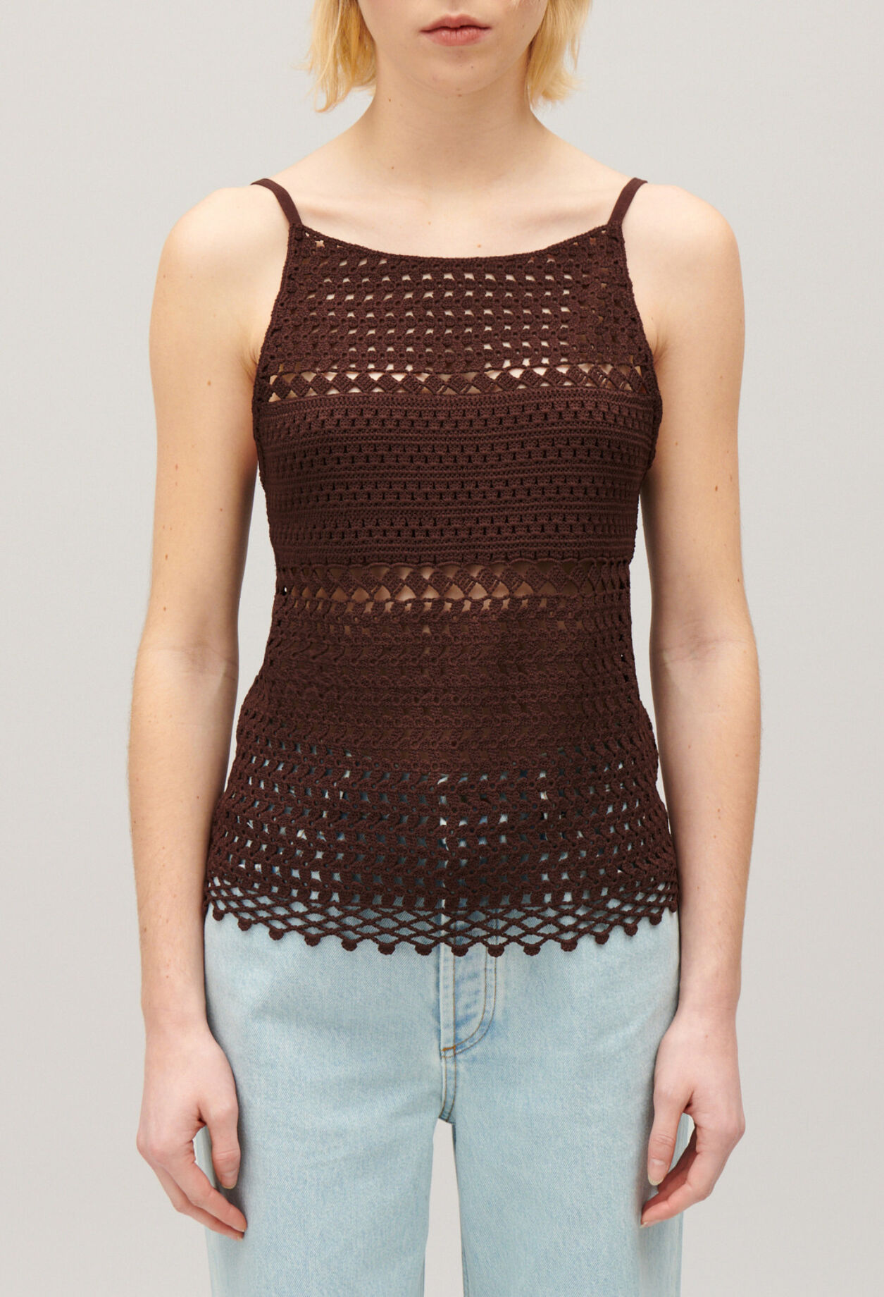 Top crochet marron
