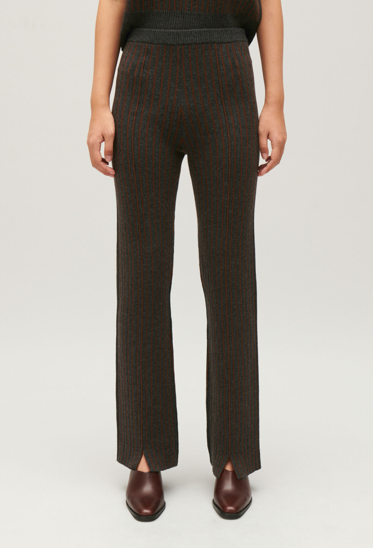 Pantalon maille rayée 