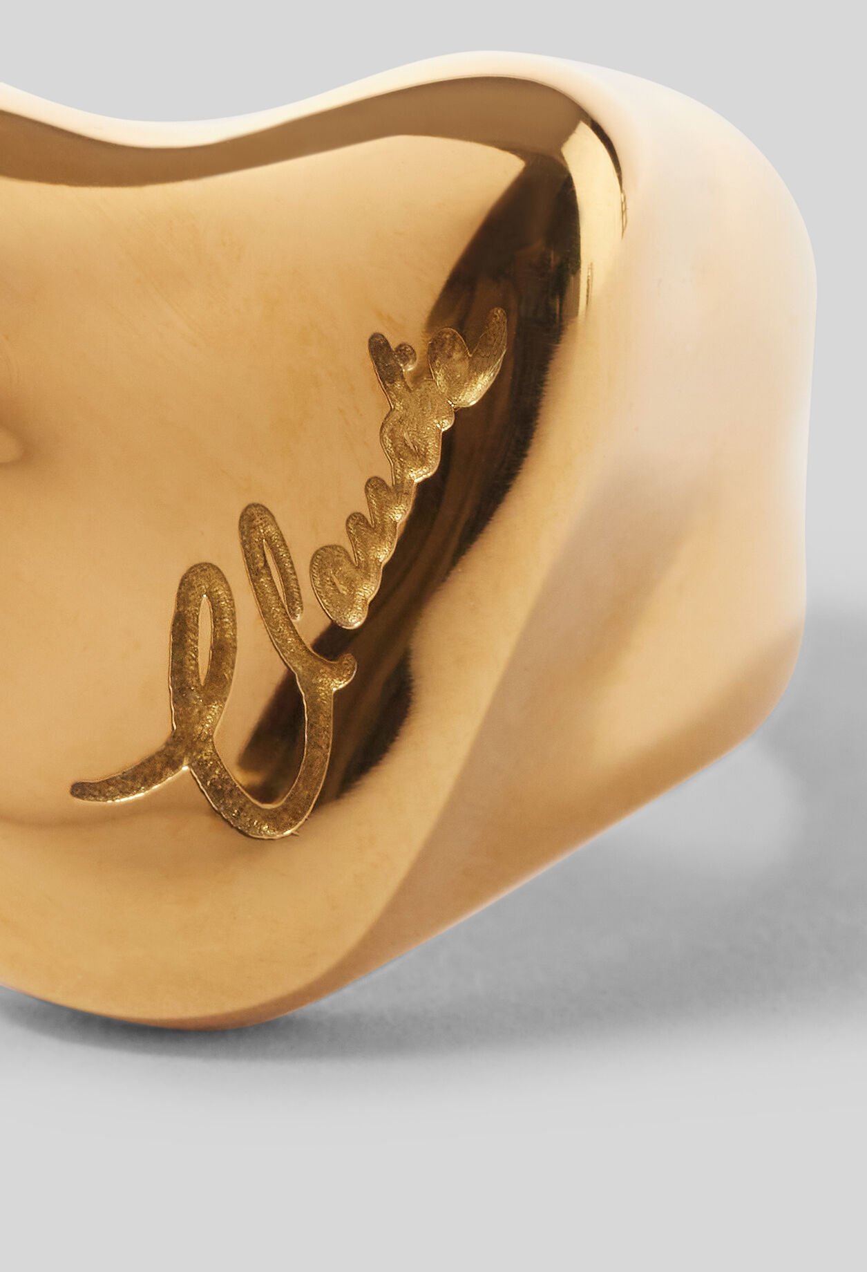 Chevalière cœur martelée