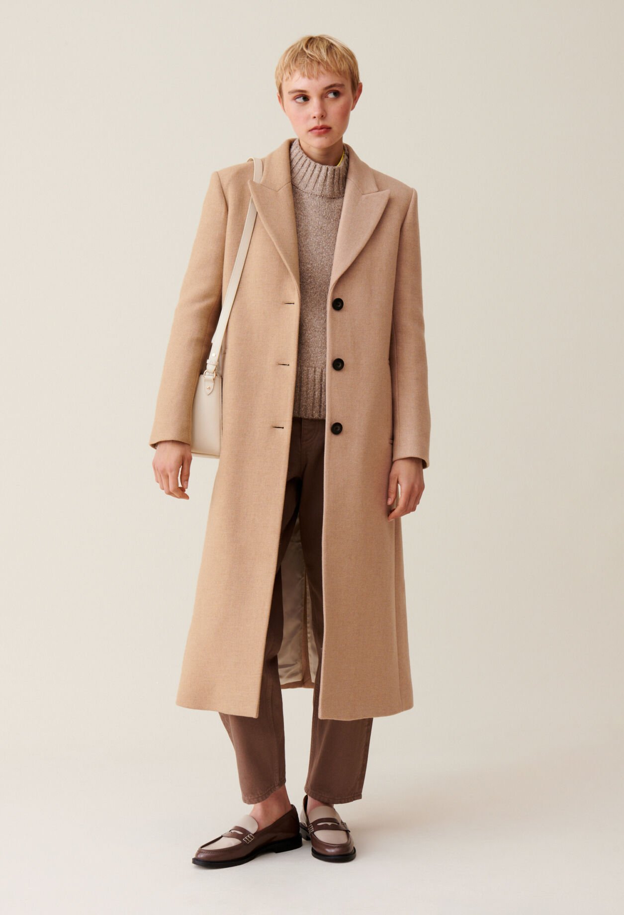 Manteau droit mi-long