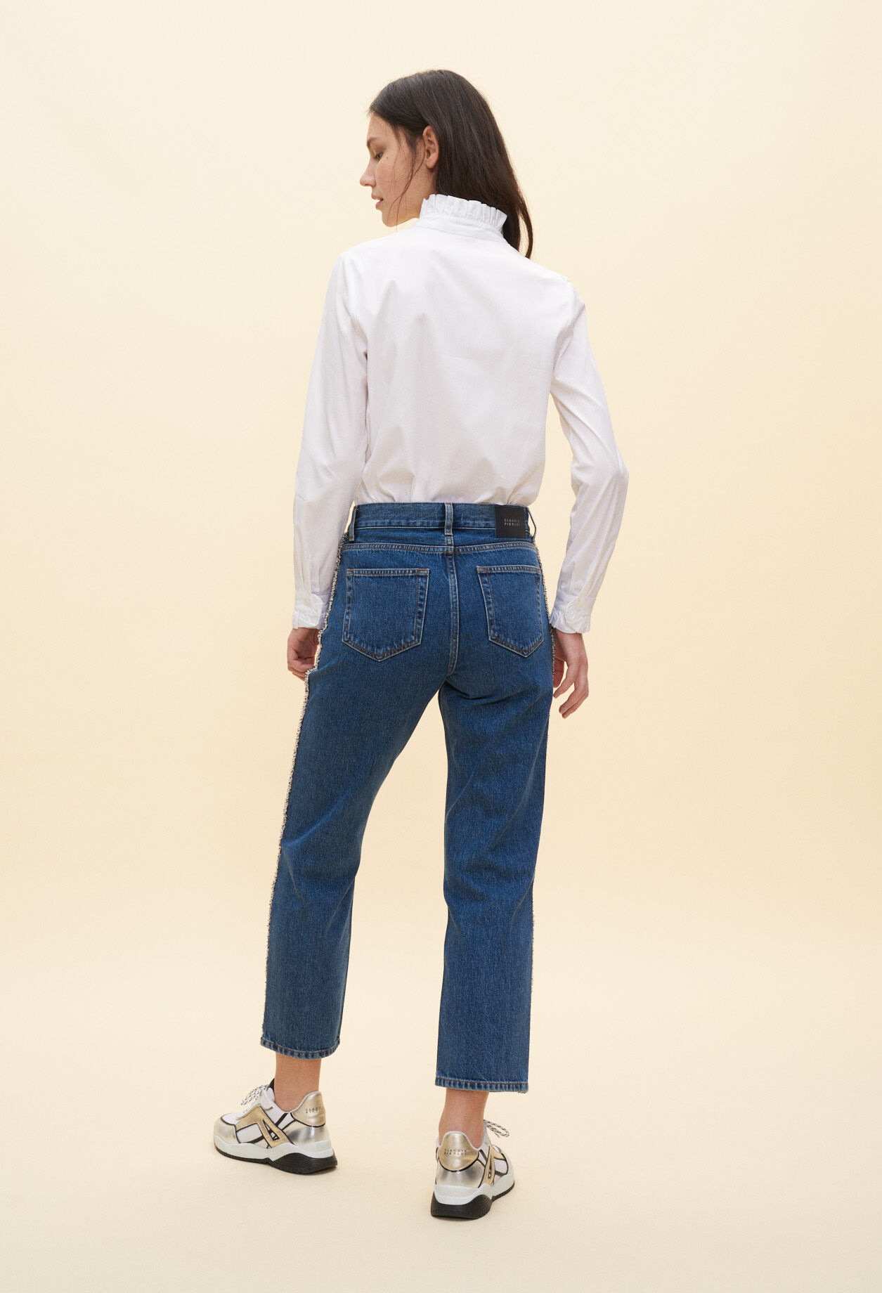 Chemise à col montant plissé