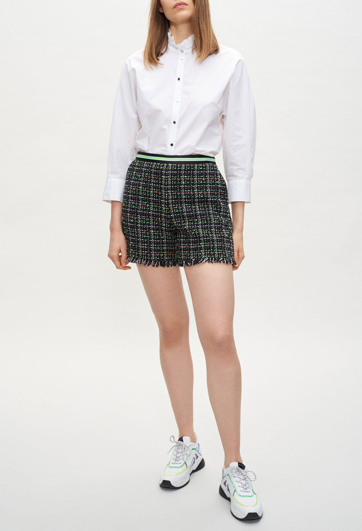 Chemise blanche à col lavallière