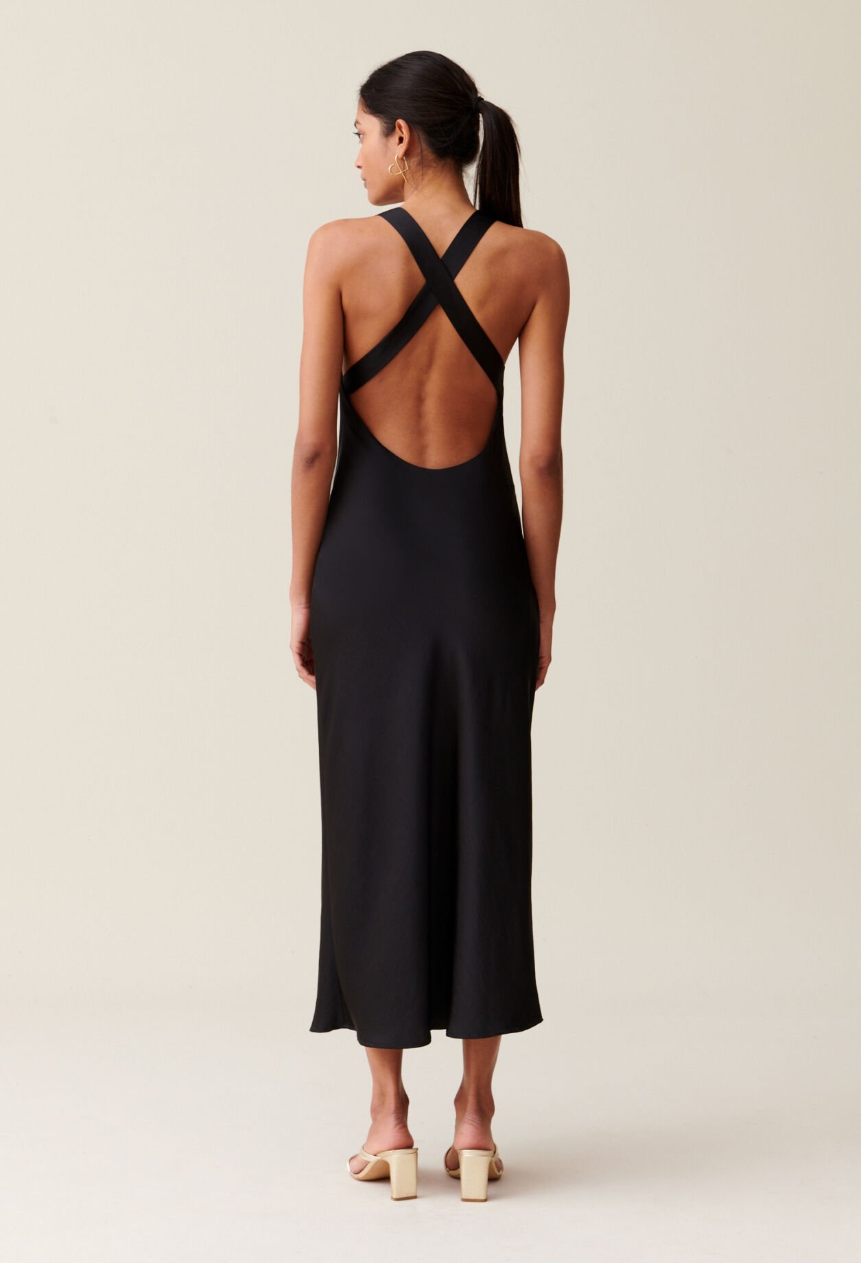 Robe longue satinée