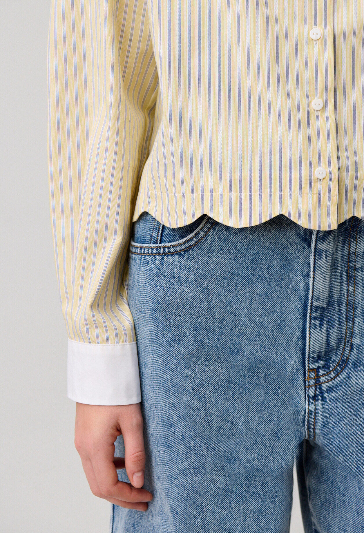 Chemise ray&eacute;e col claudine