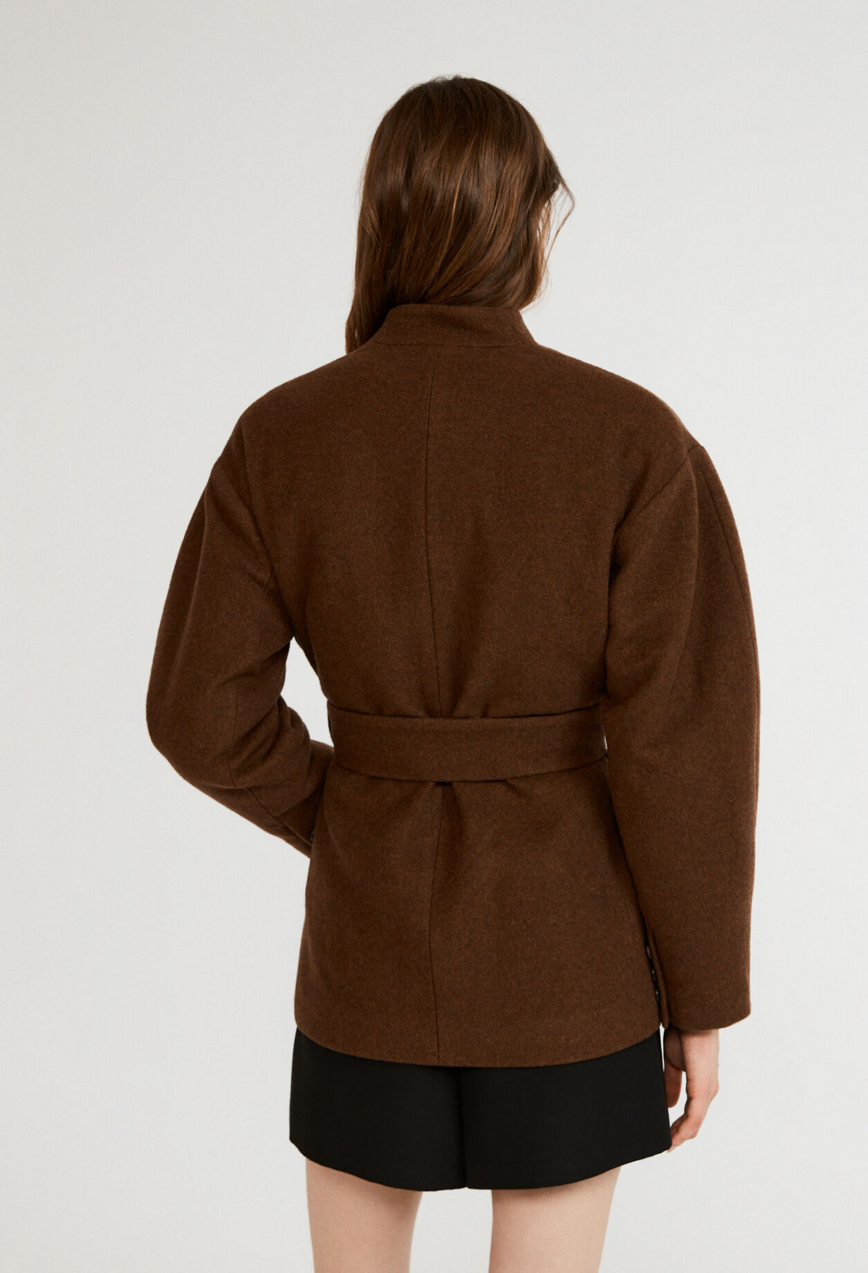 Veste en laine ceinturée