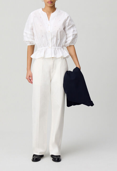 Chemise &eacute;lastiqu&eacute;e brod&eacute;e
