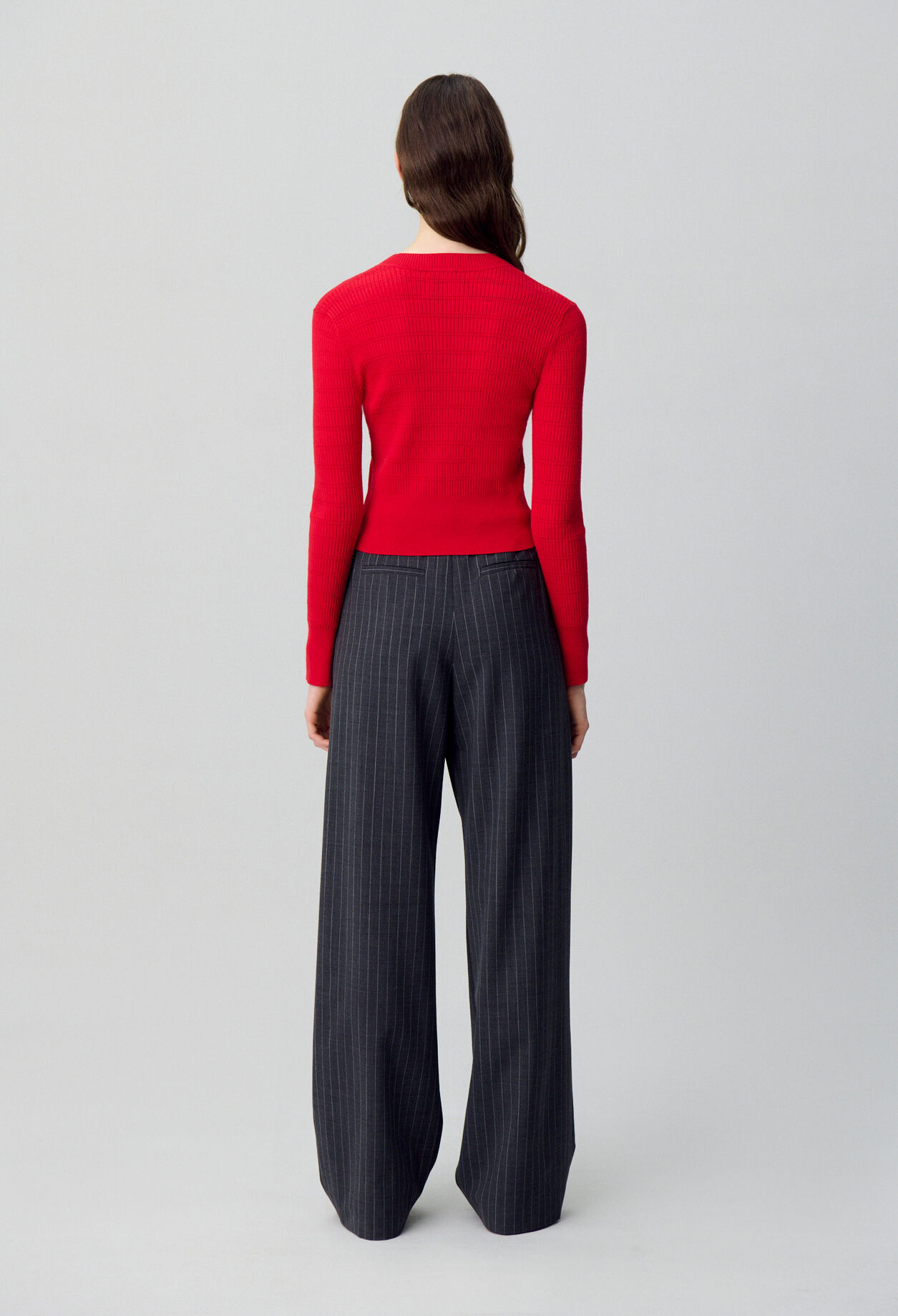 Pull maille fine nœuds