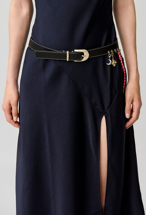Ceinture cuir &oelig;illets charms