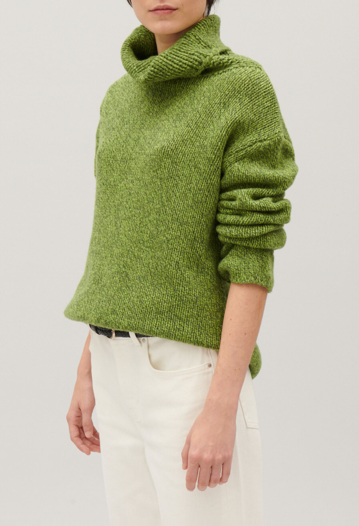 Pull col roul&eacute; maille matcha