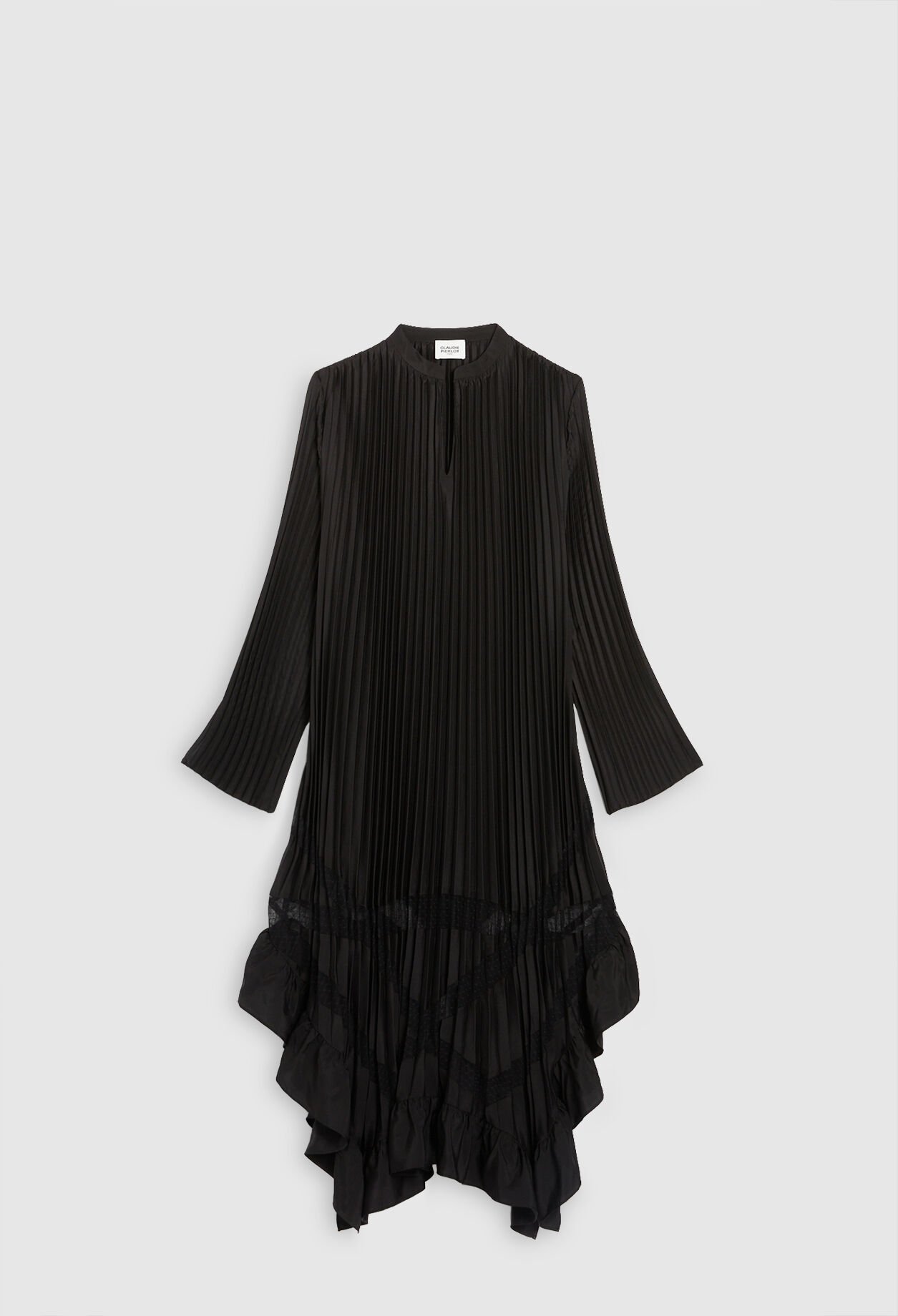 Robe noire longue plissée à volants