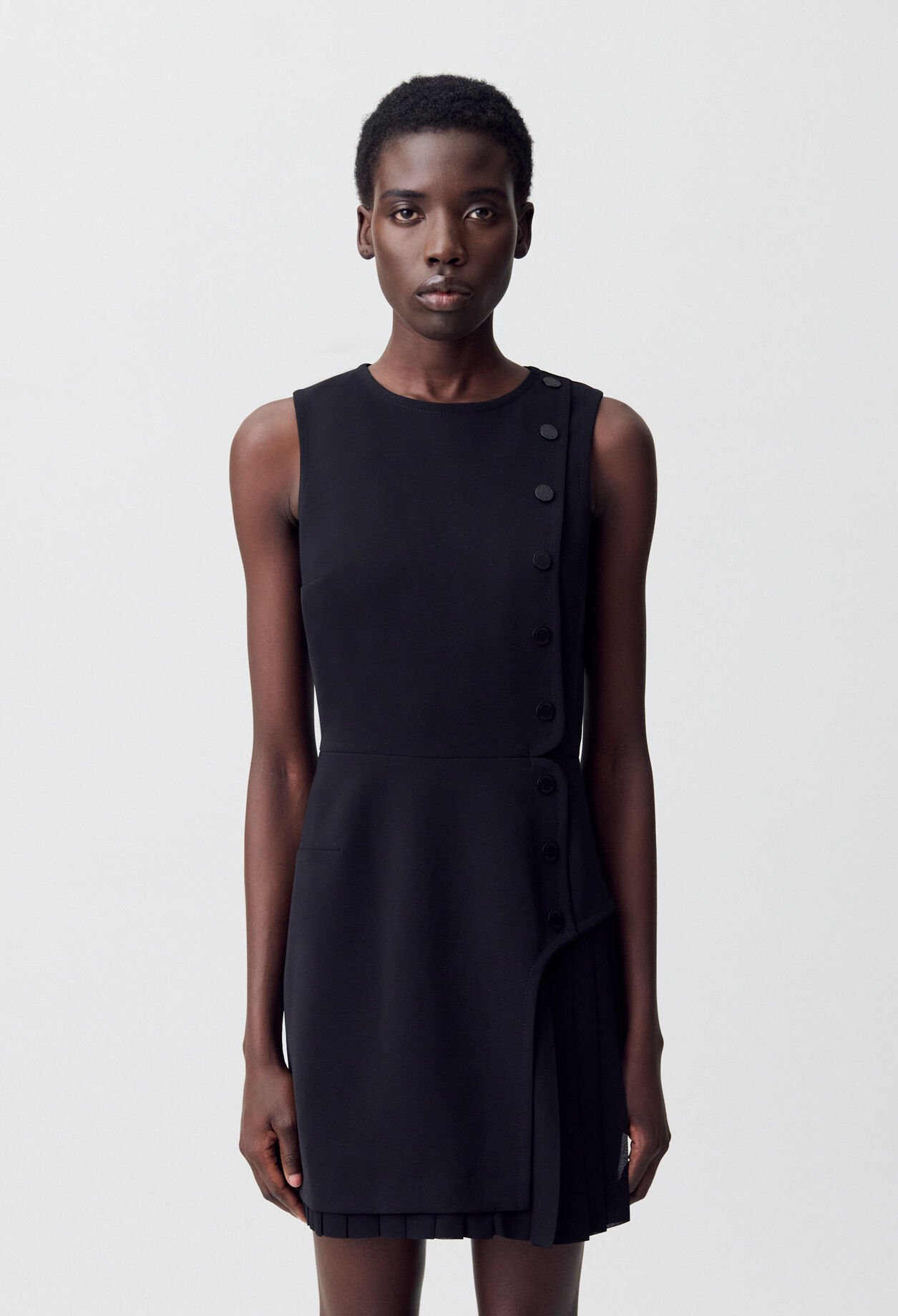 Robe courte plissée