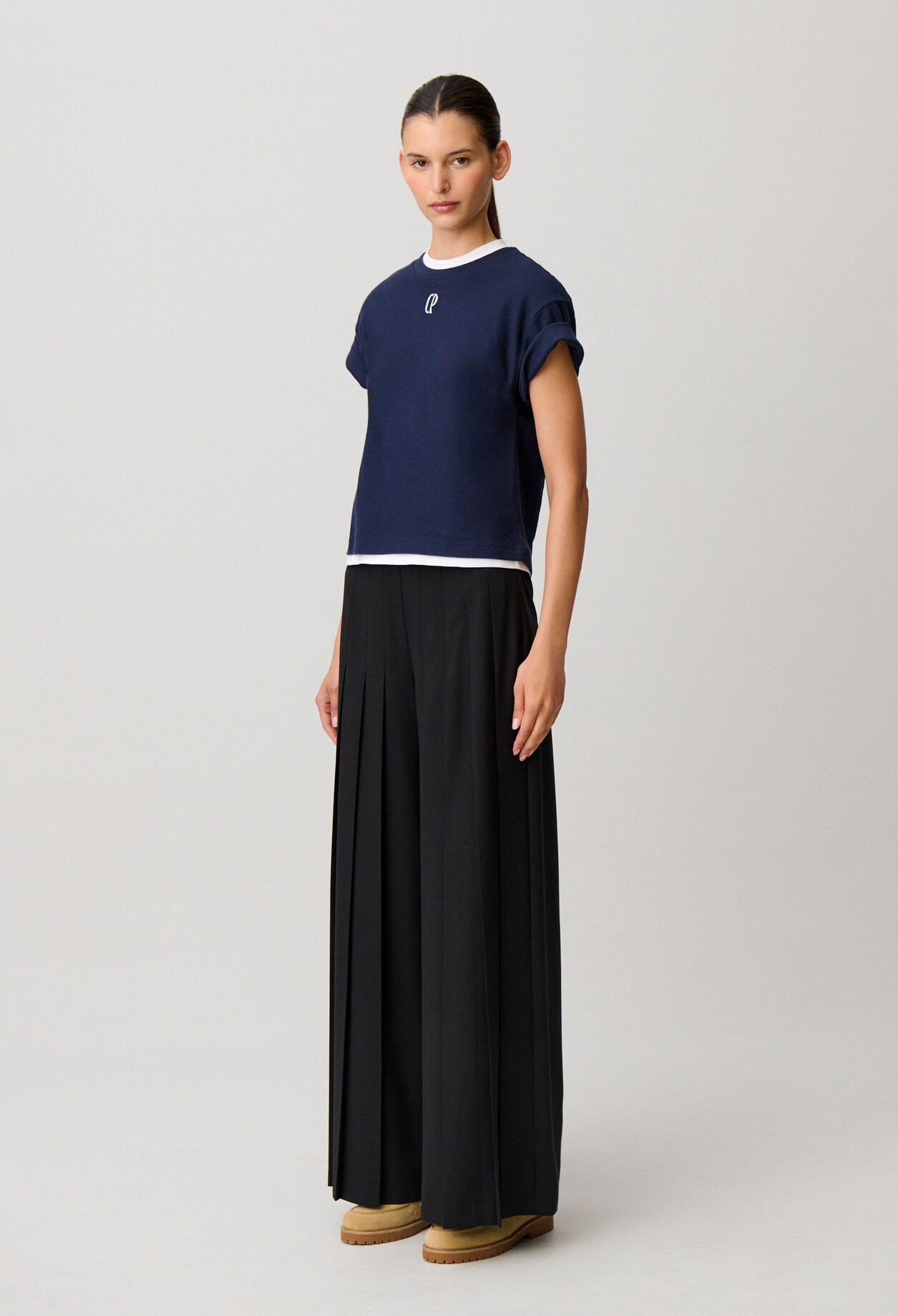 Pantalon large pliss&eacute; noir