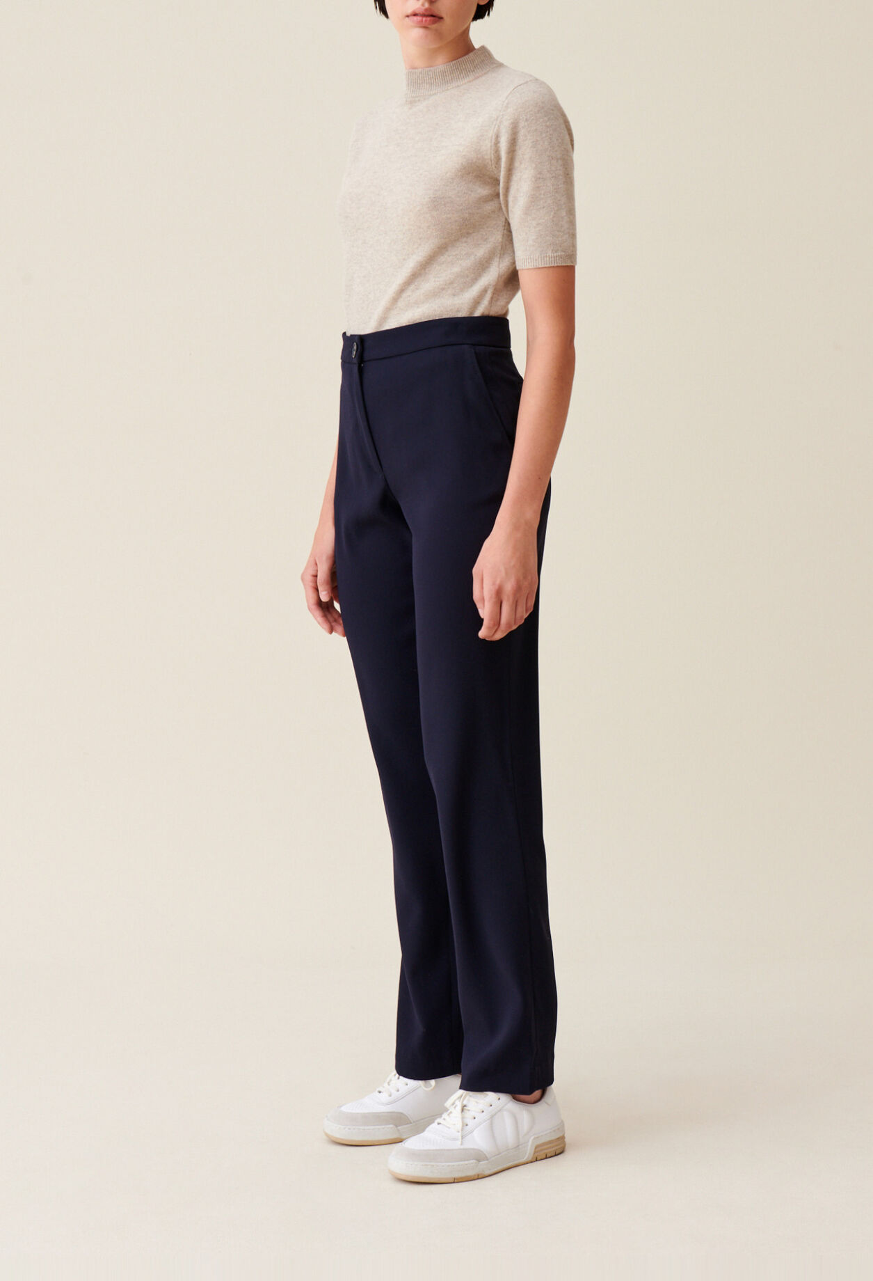 Pantalon tailleur bleu marine 