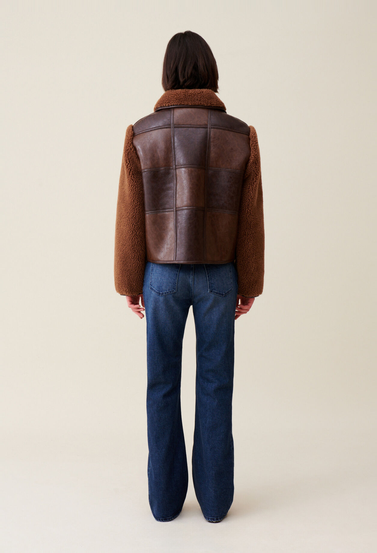Veste bi-mati&egrave;re courte bicolore