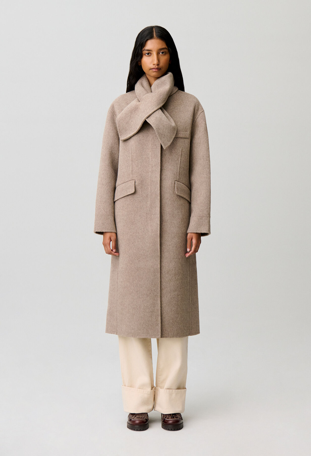 Manteau long laine col foulard