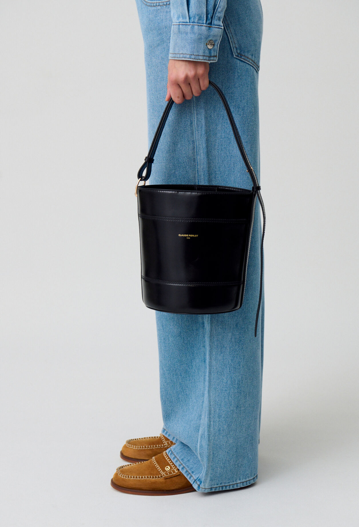 Sac Solveig seau cuir <img class=