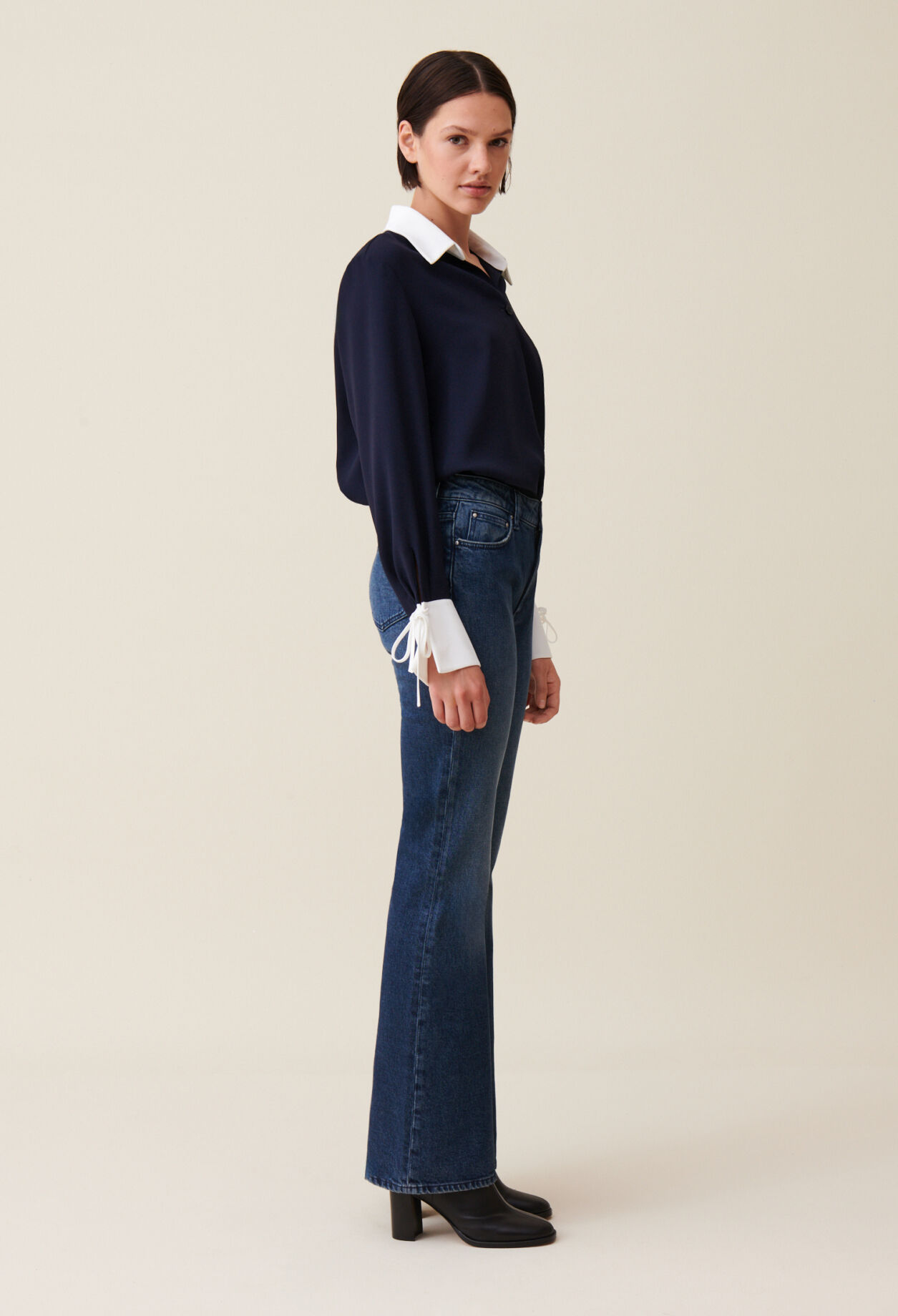 Blouse fluide marine col contrasté