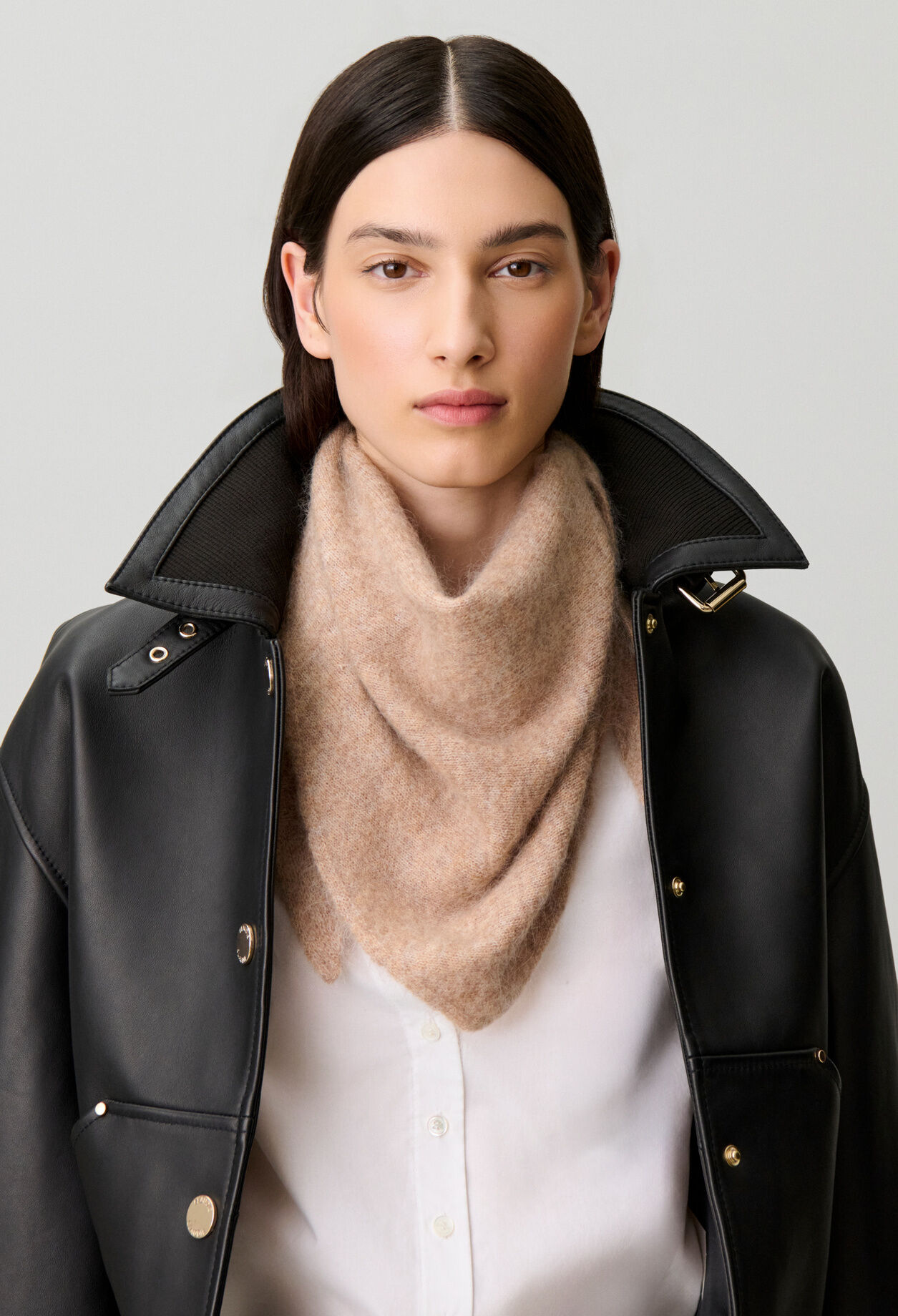 Foulard triangle maille poilue