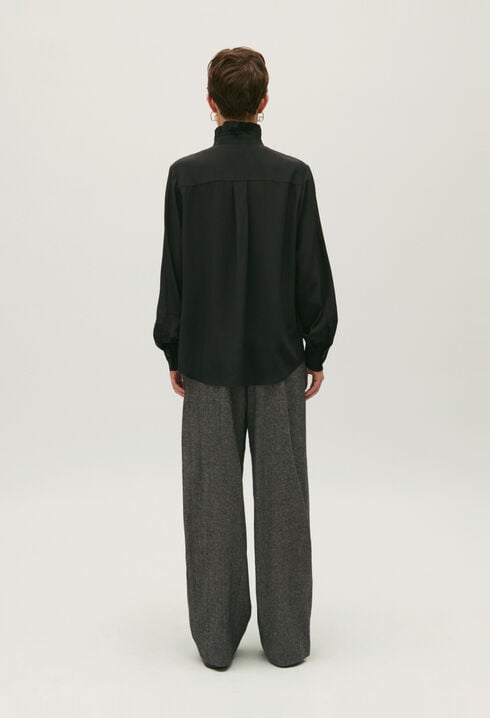 Chemise col victorien soie noire 