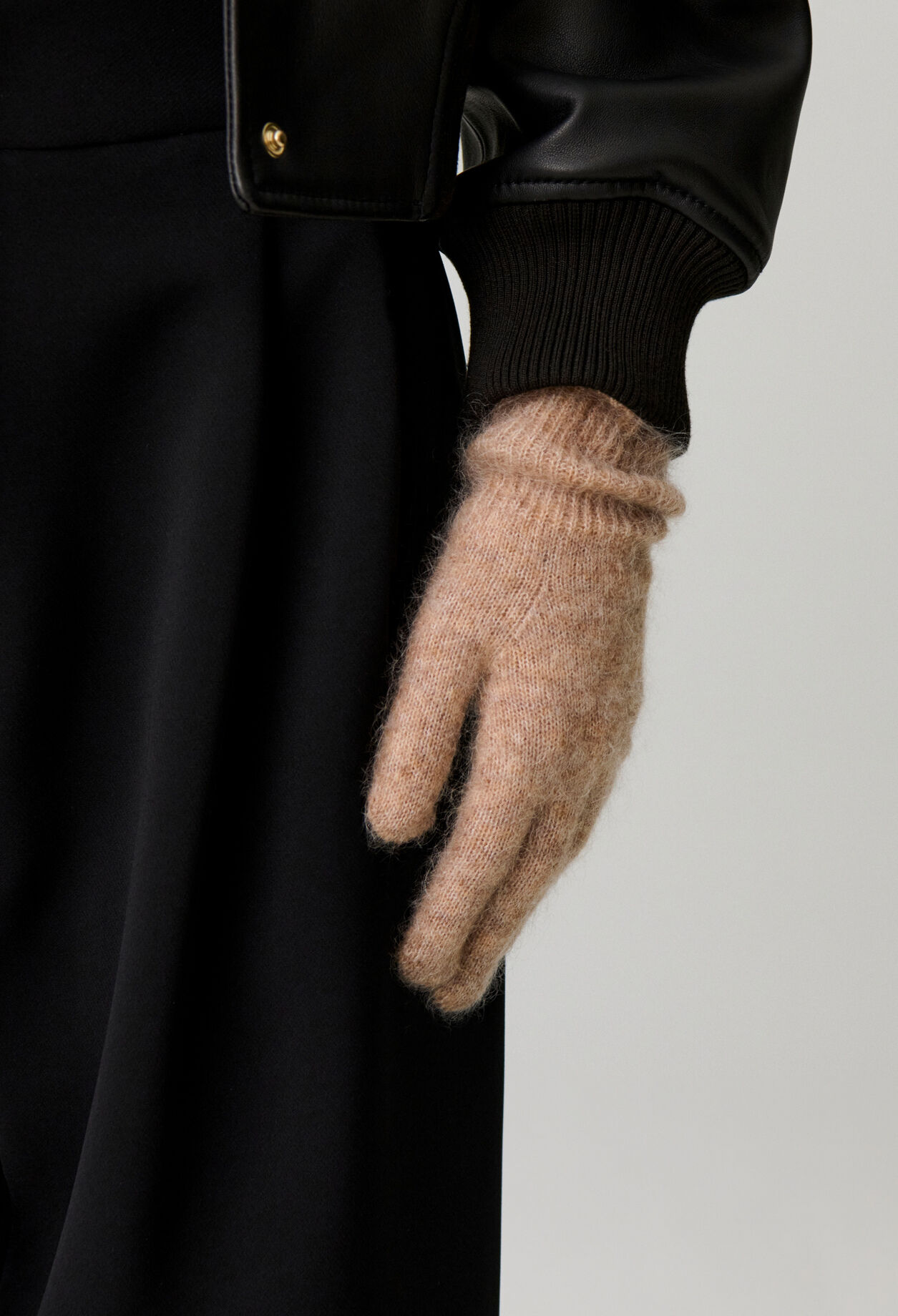 Gants longs maille poilue