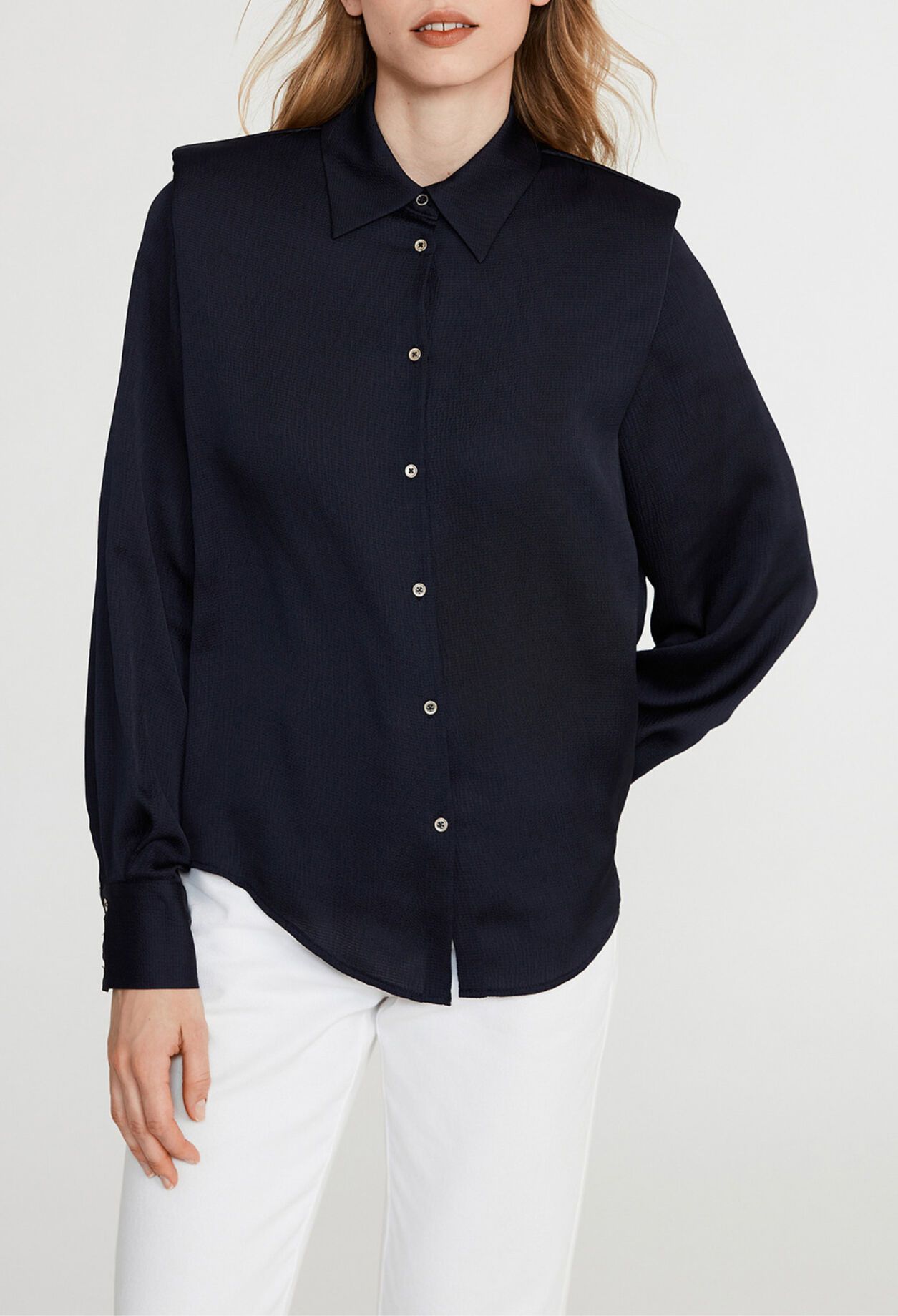 Blouse polyester