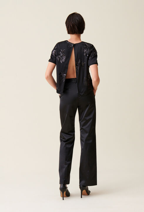 Top noir sequins brod&eacute;s