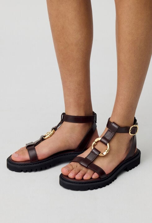 Sandales cuir anneau doré