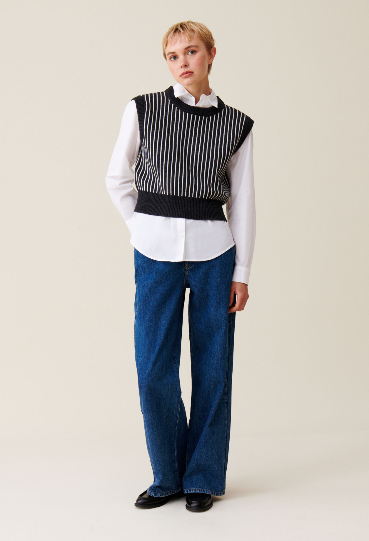 Pull rayé sans manches maille
