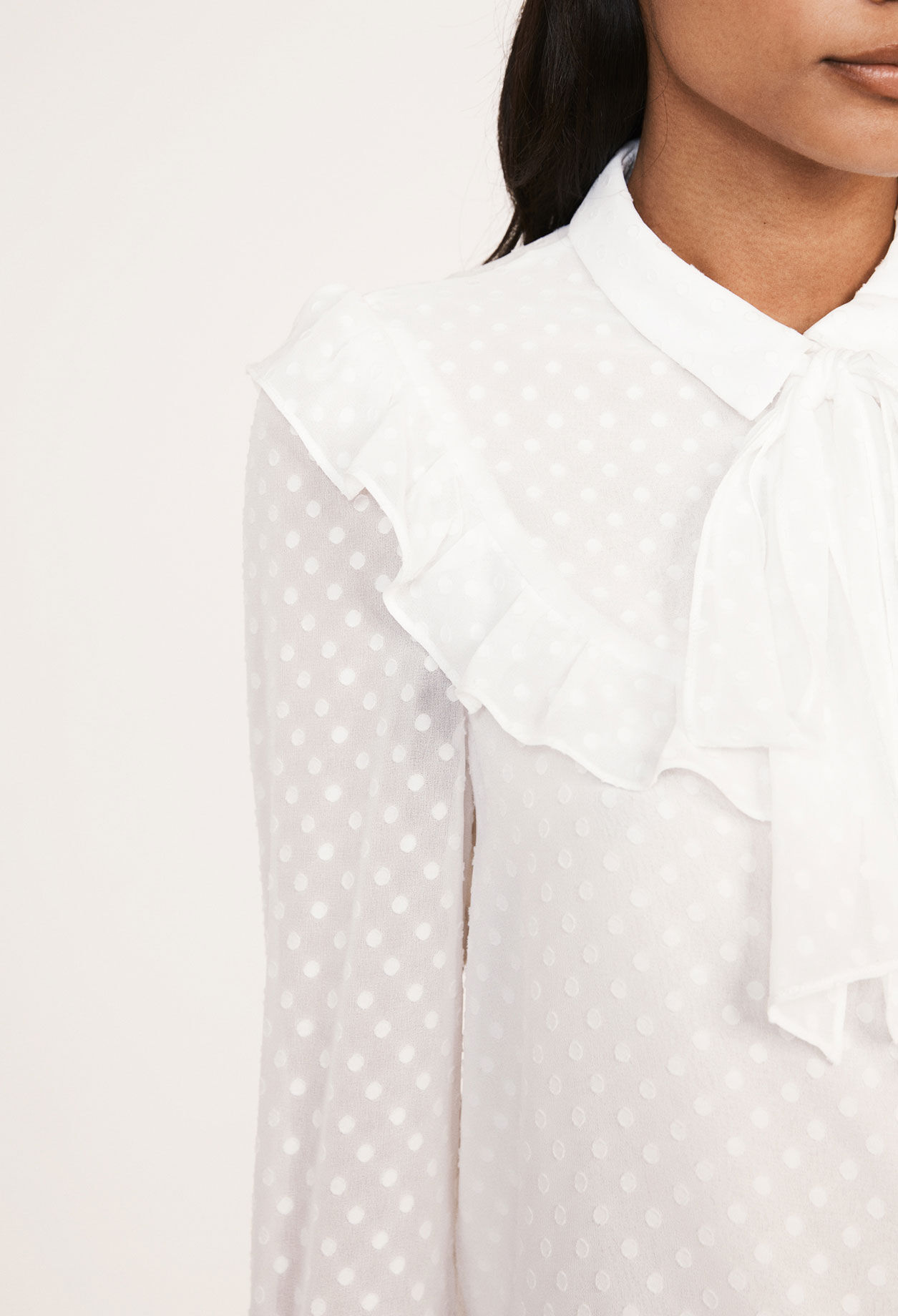 Chemise à lavallière