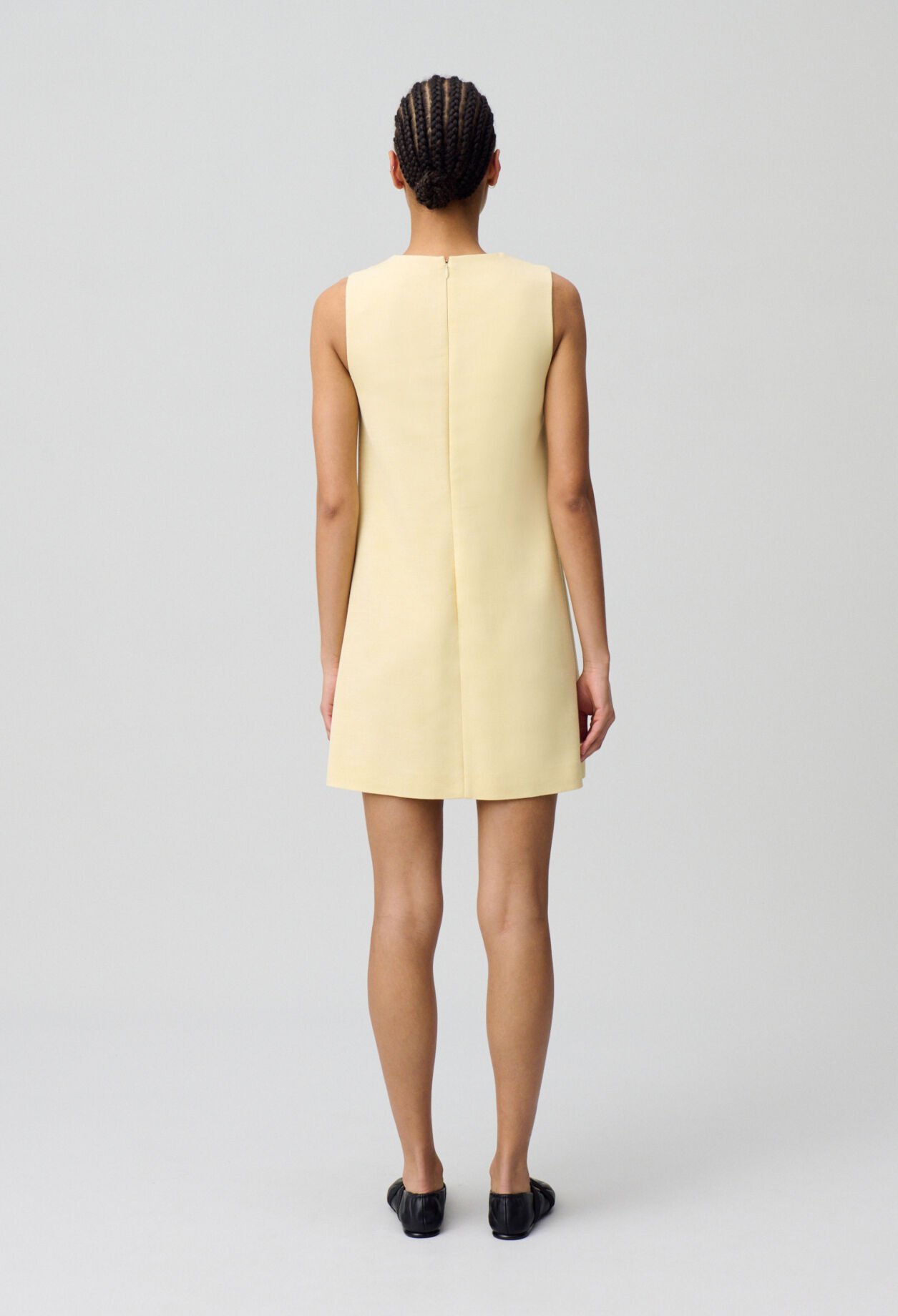 Robe courte ajustée