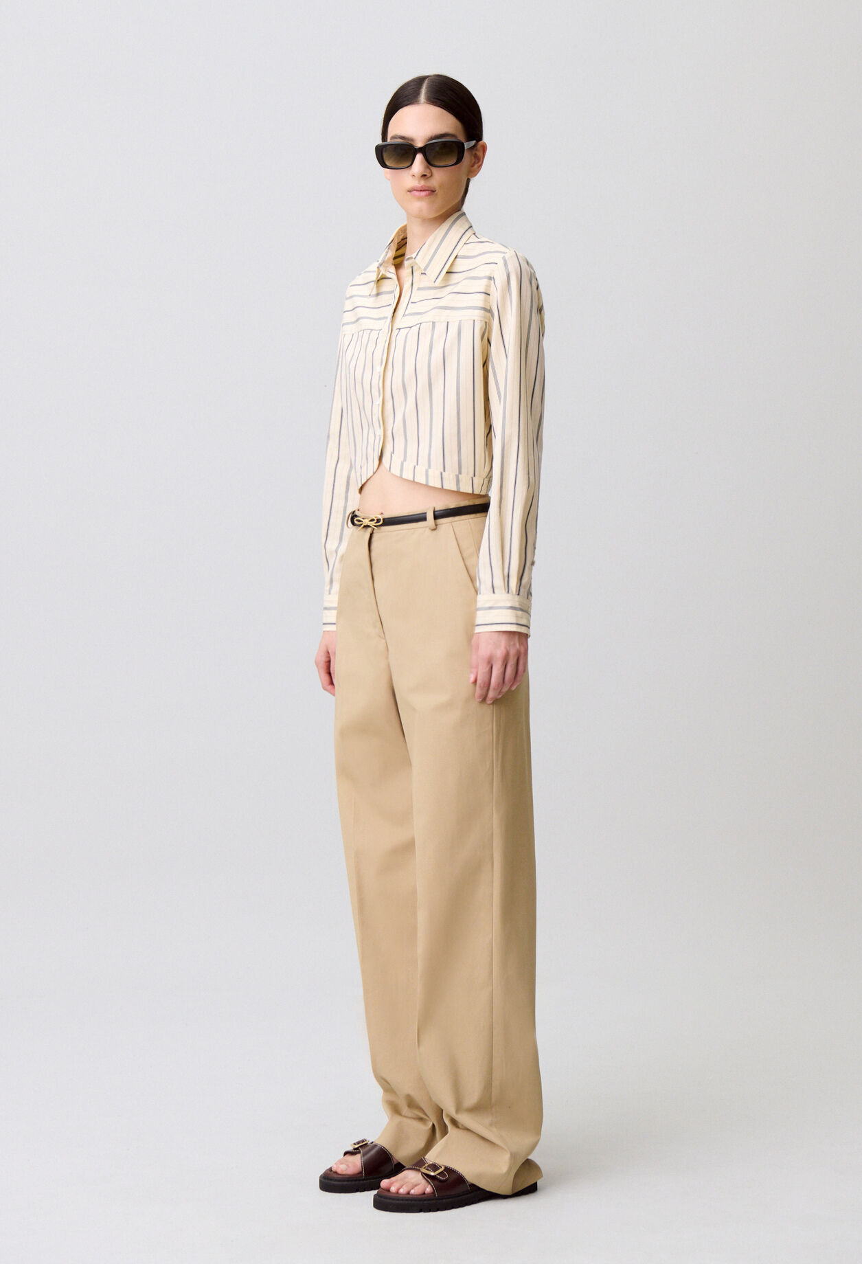 Chemise ray&eacute;e &agrave; coupe courte