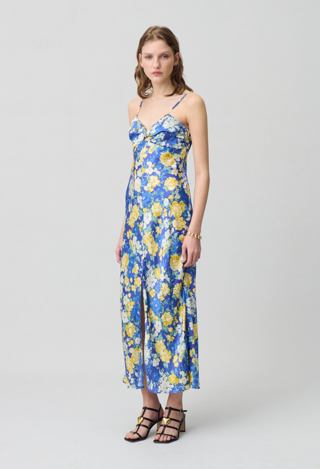 Robe longue satinée florale