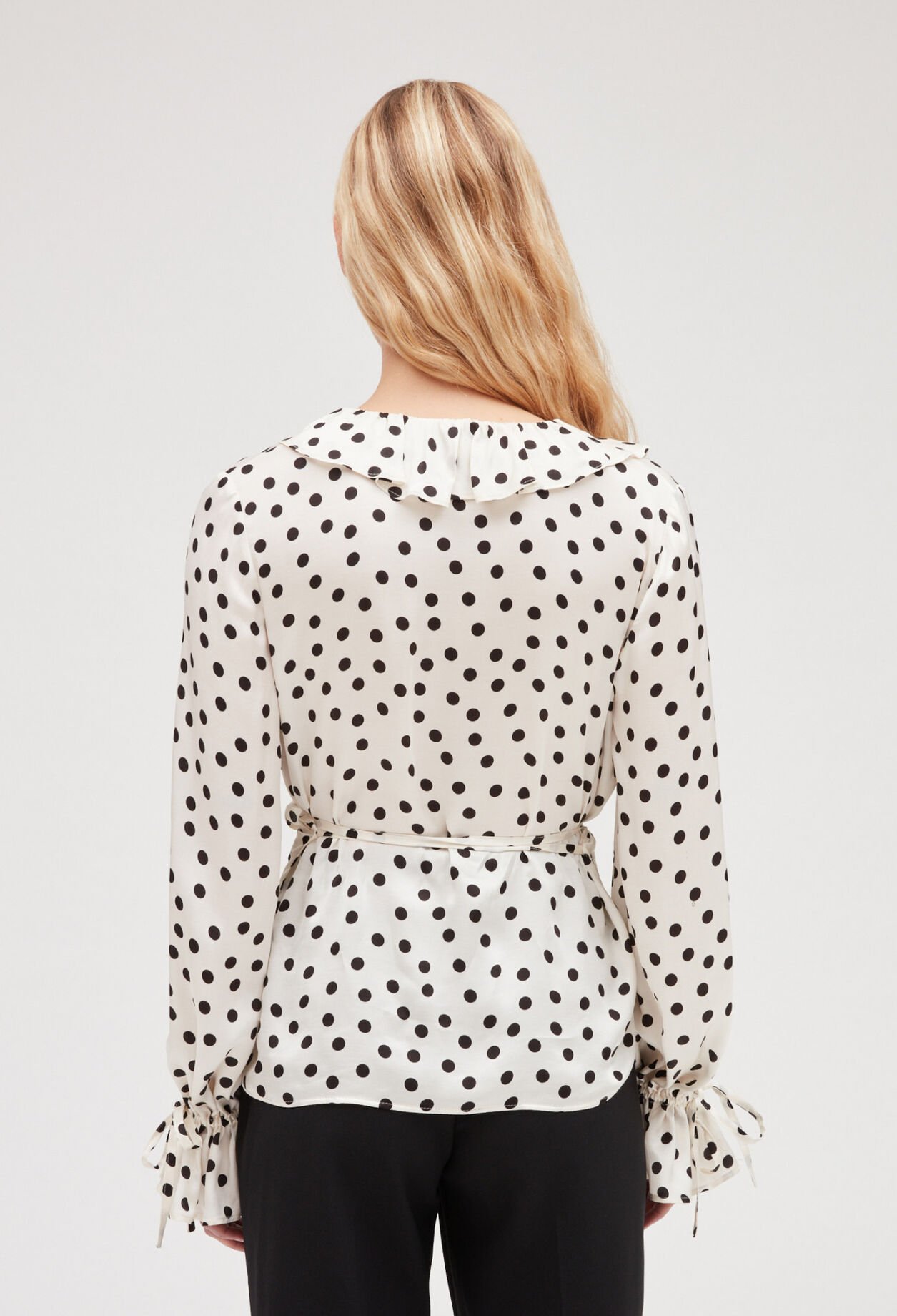 Blouse volantée pois